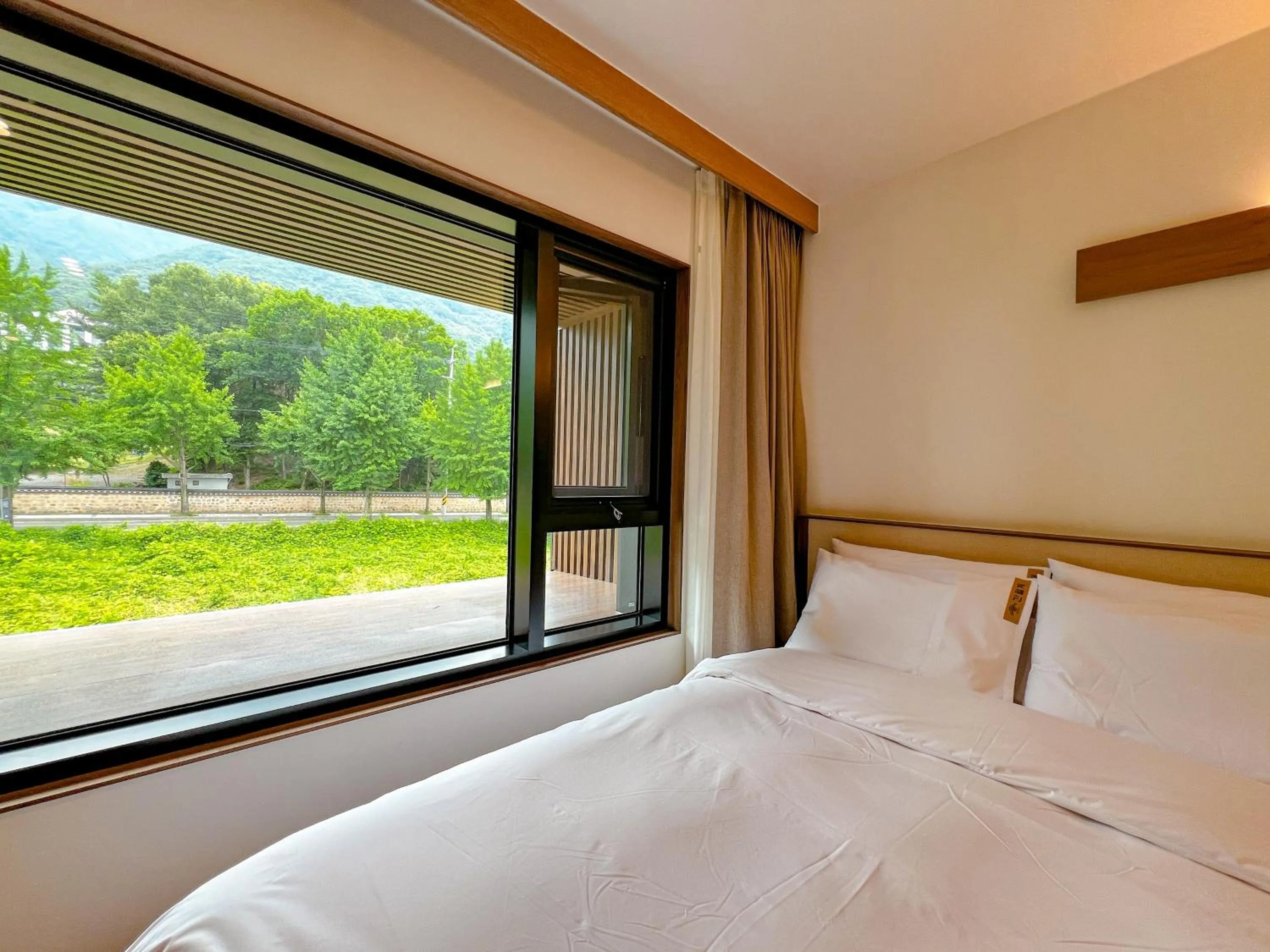 Bed in Hotel Ganwoljae