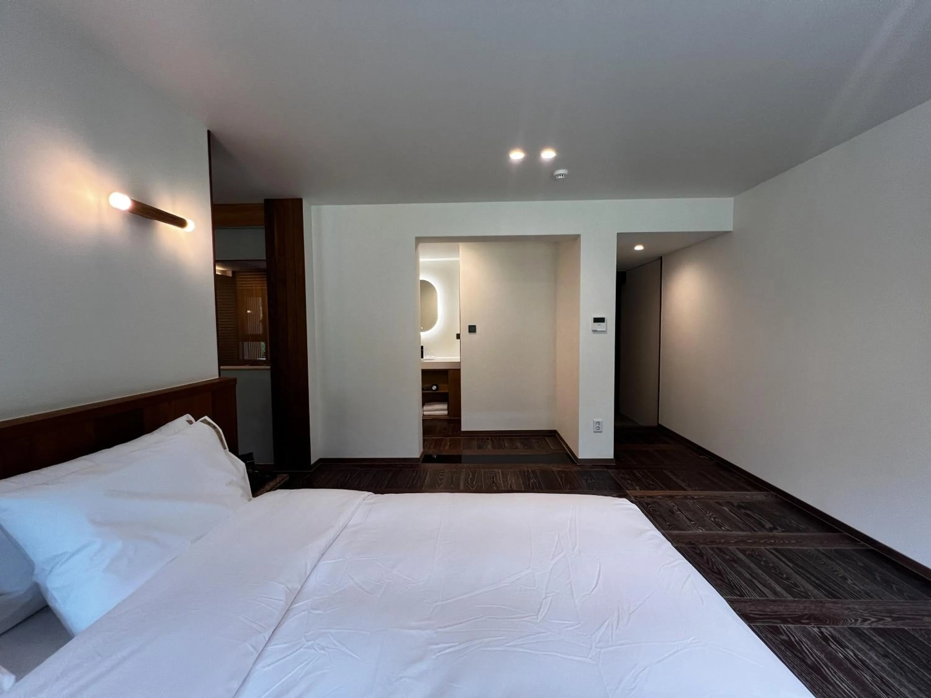 Bed in Hotel Ganwoljae