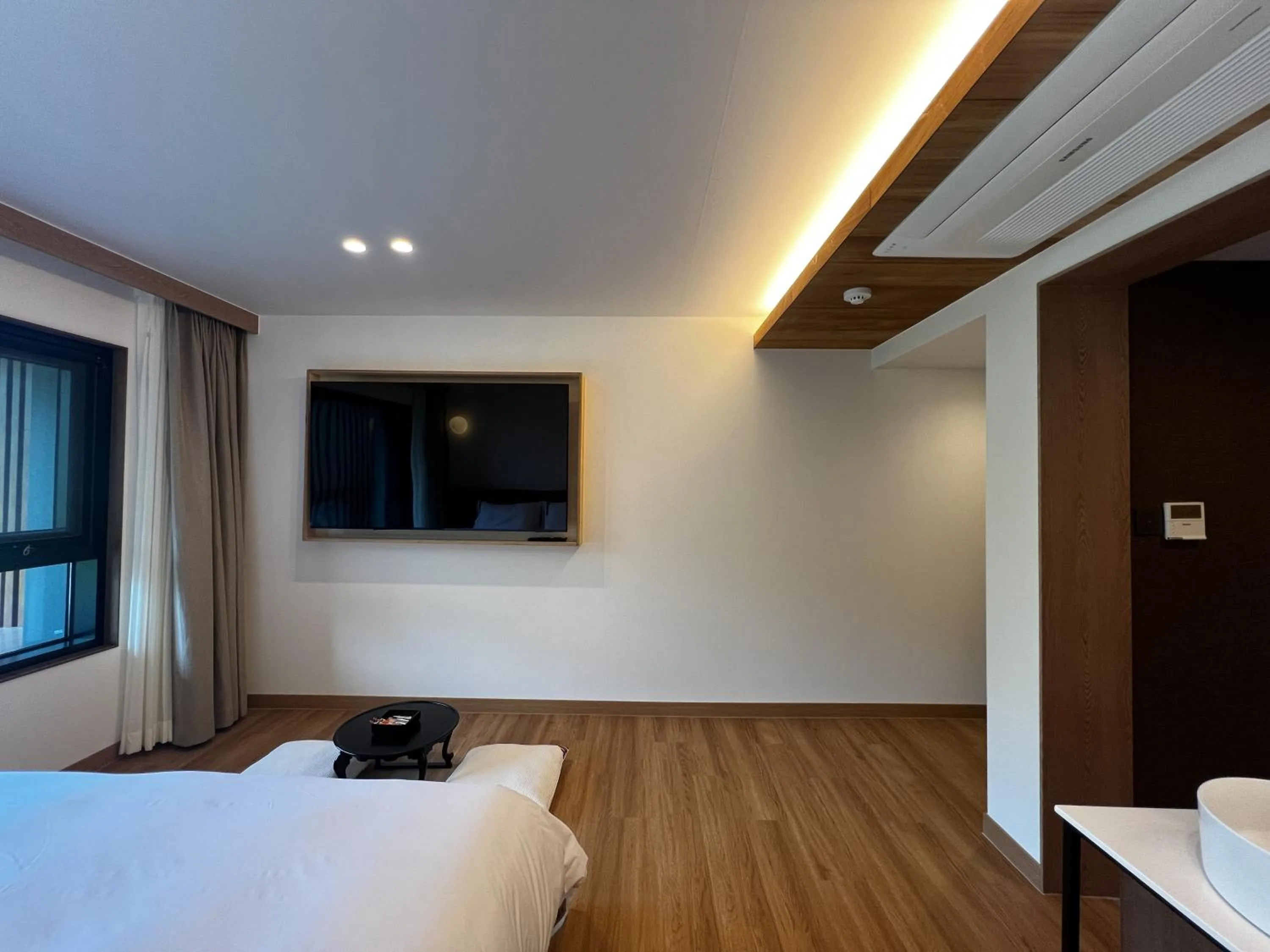 Bed in Hotel Ganwoljae