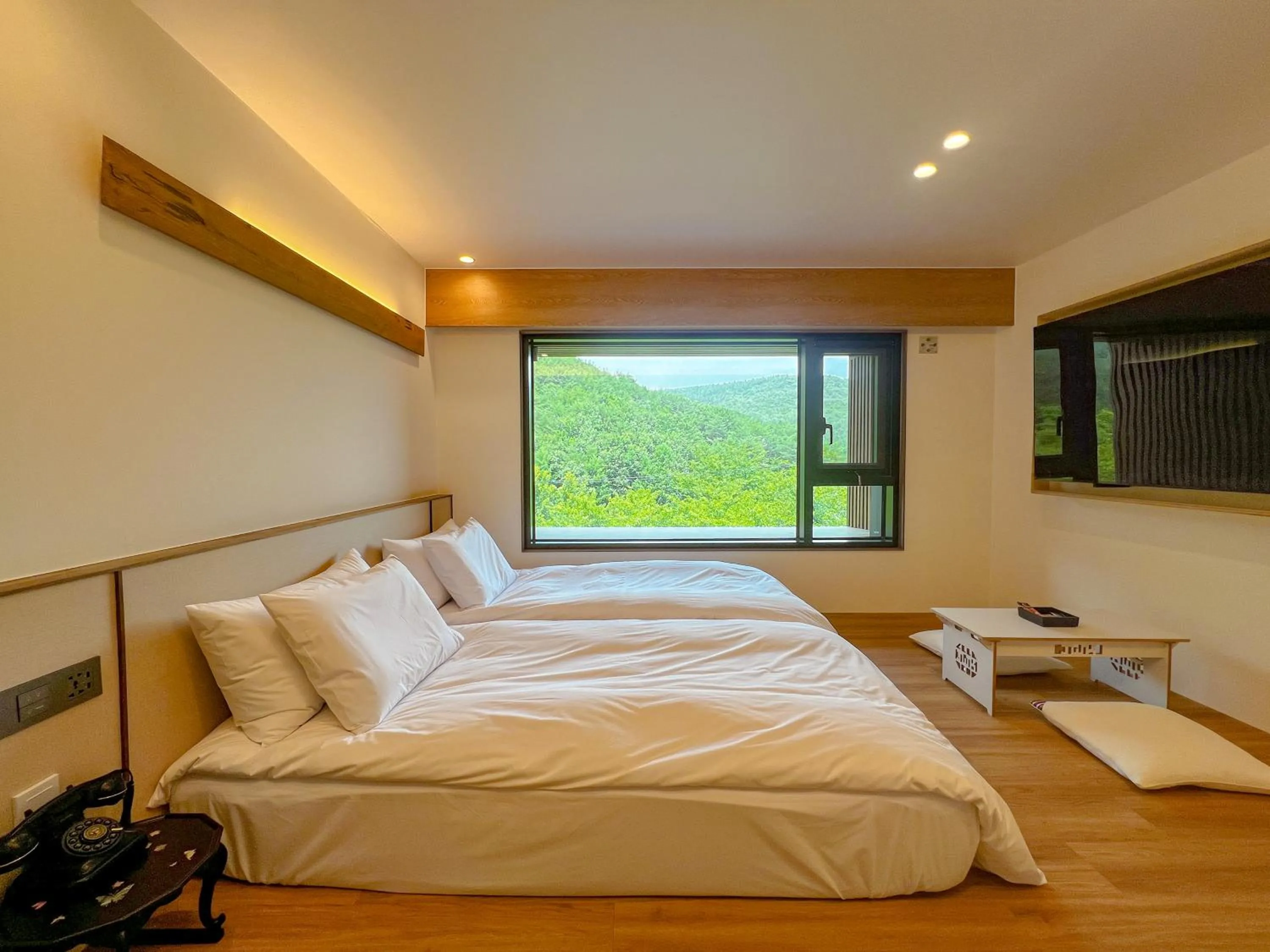 Bed in Hotel Ganwoljae