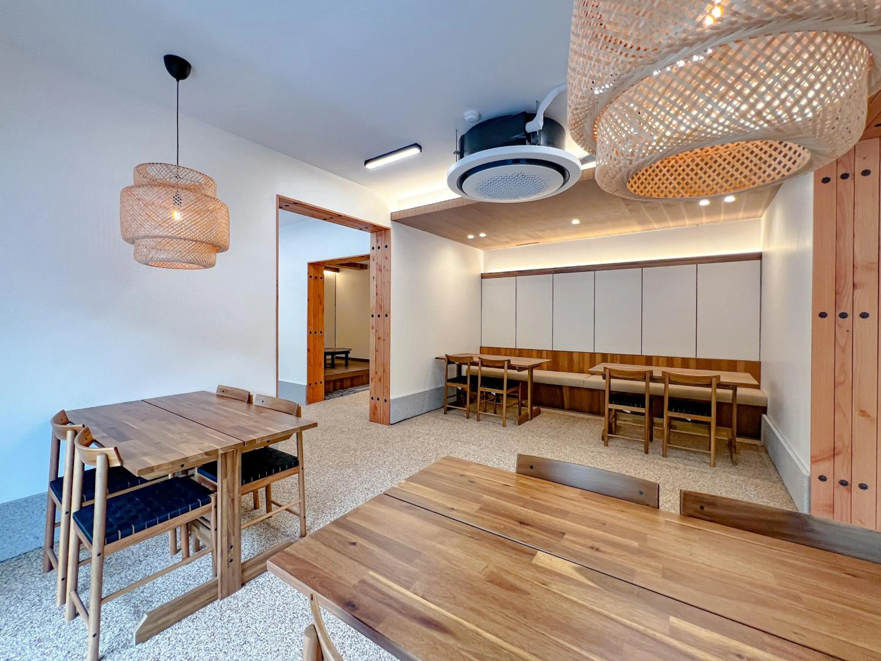Restaurant/places to eat in Hotel Ganwoljae