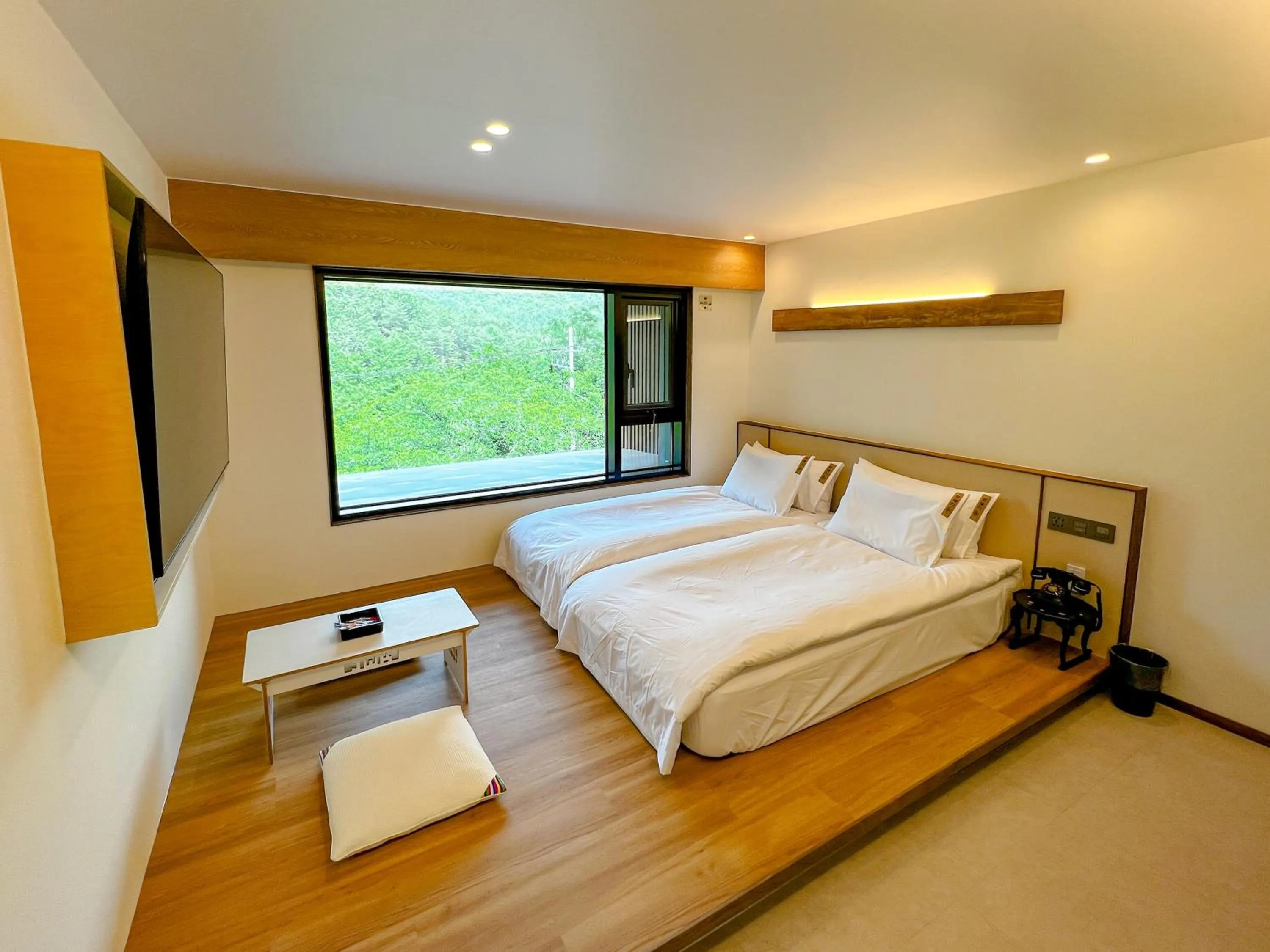 Bed in Hotel Ganwoljae