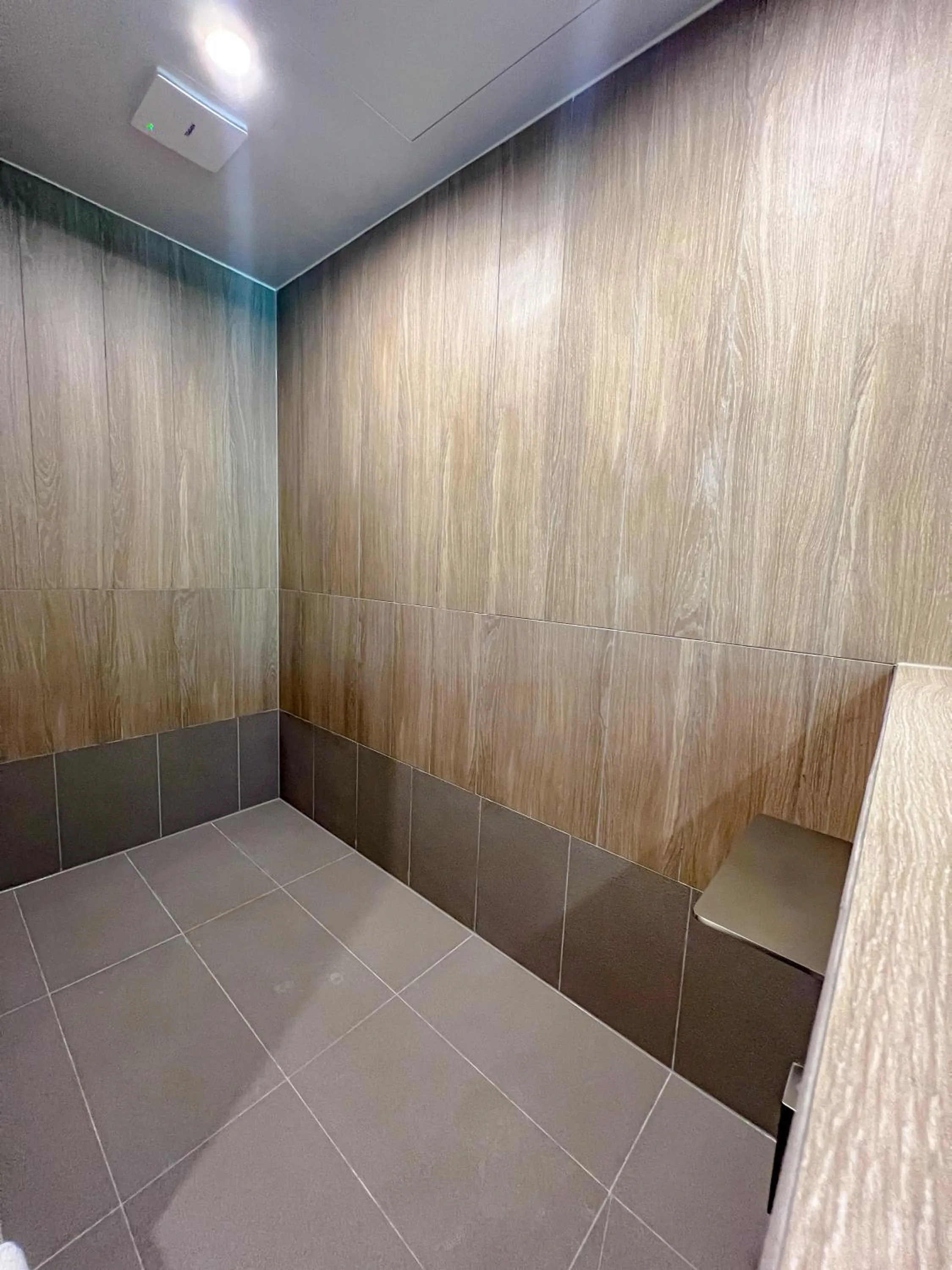 Shower in Hotel Ganwoljae