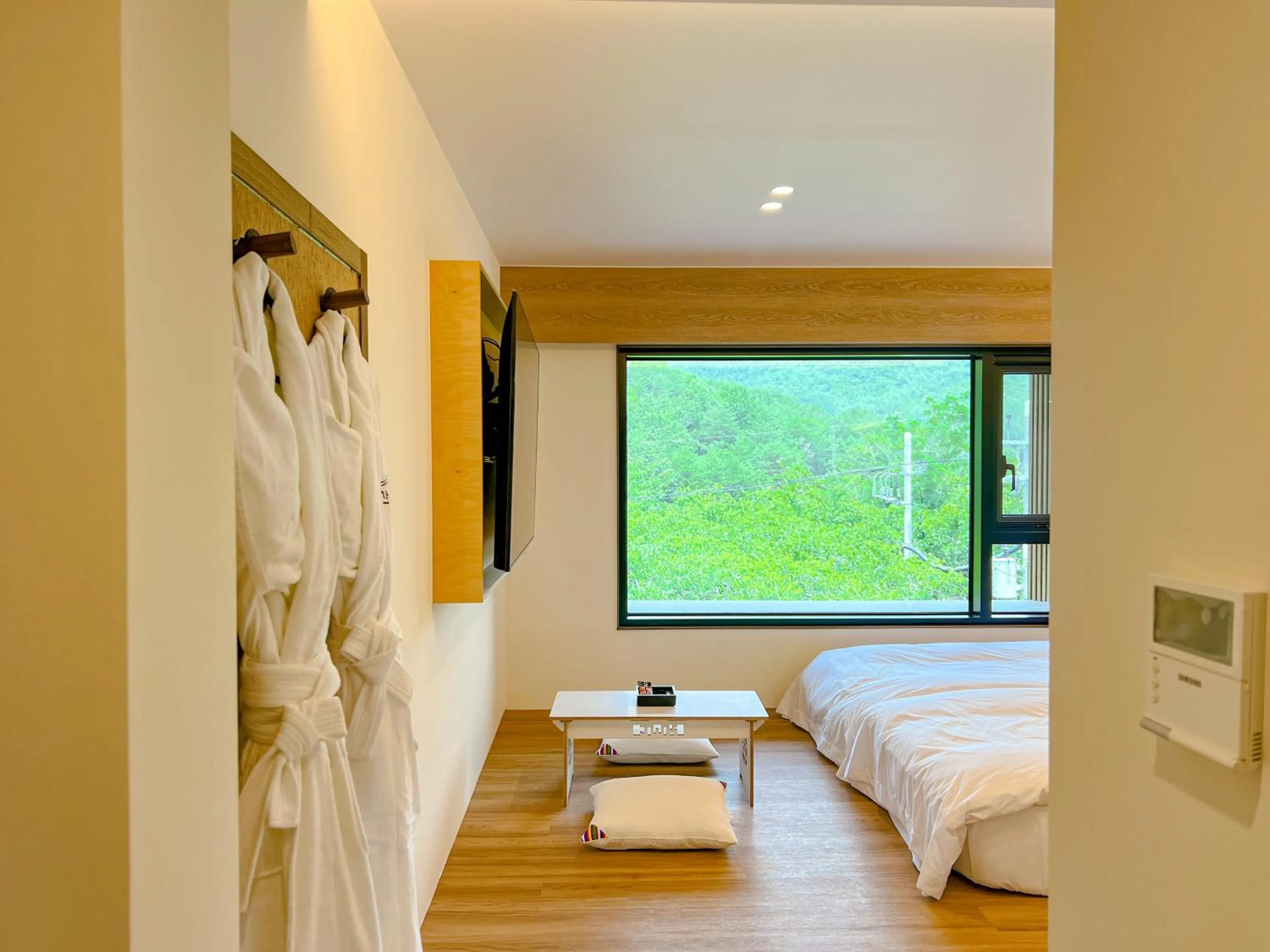Bed in Hotel Ganwoljae