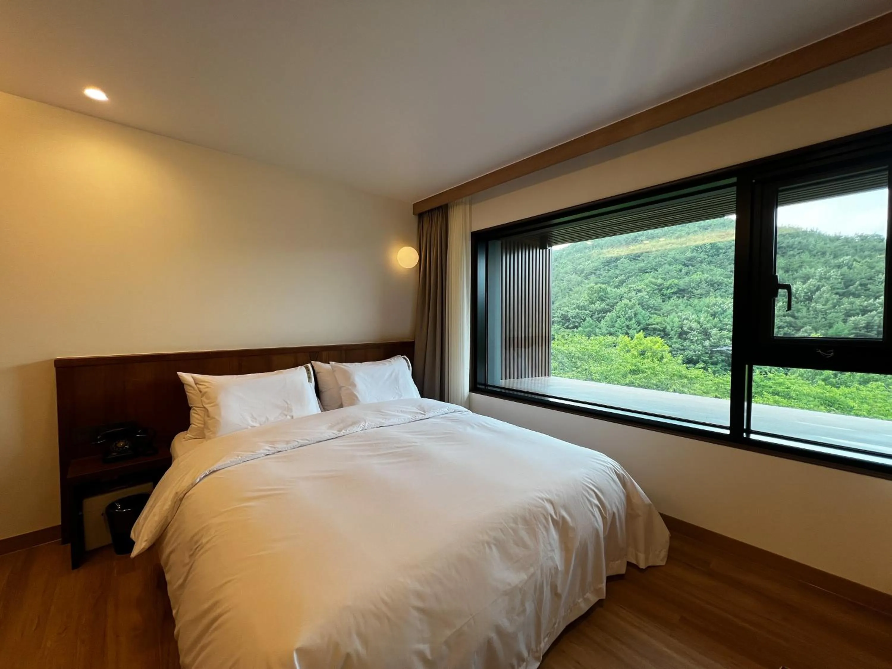 Bed in Hotel Ganwoljae