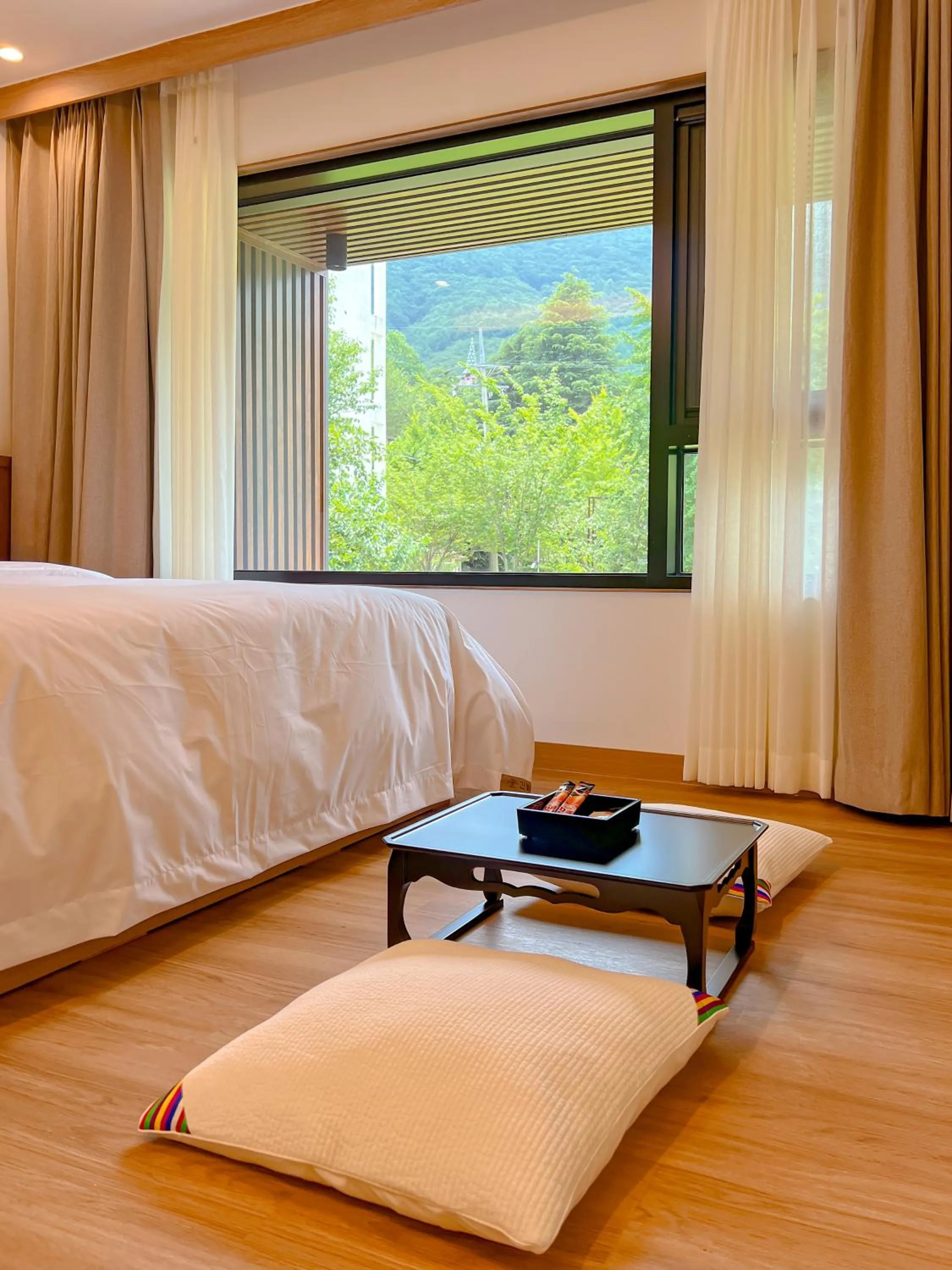 Bed in Hotel Ganwoljae