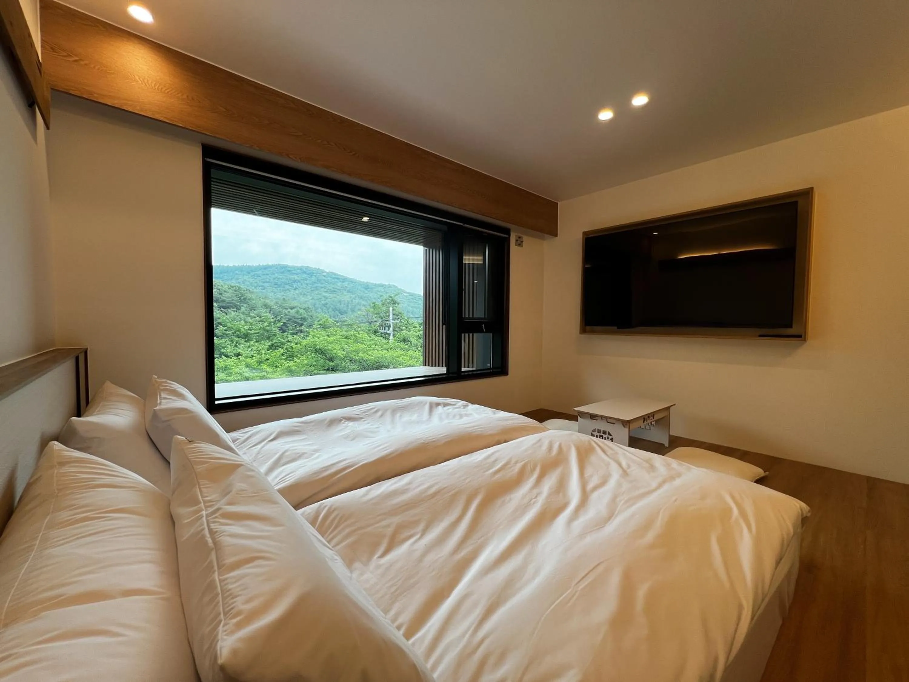 Bed in Hotel Ganwoljae