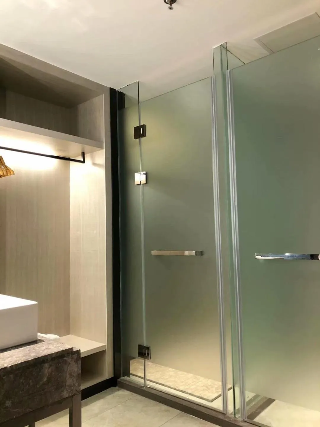 Echarm Hotel - Wuhan University Hongshan Square Metro Station