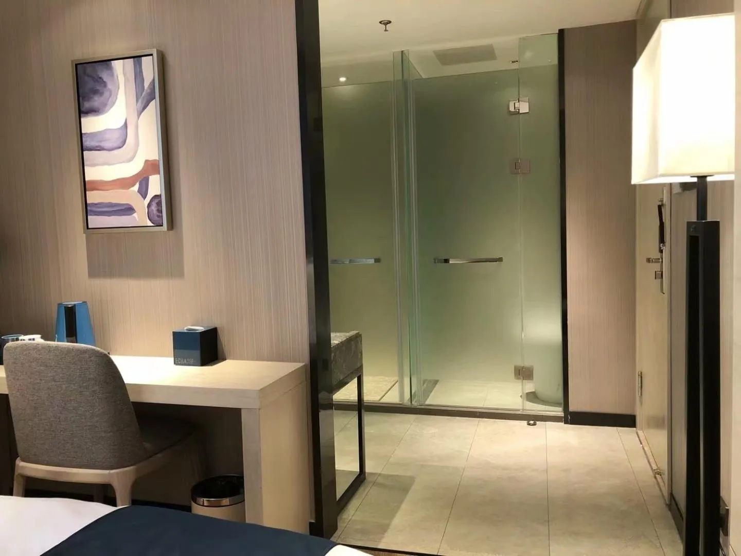 Echarm Hotel - Wuhan University Hongshan Square Metro Station