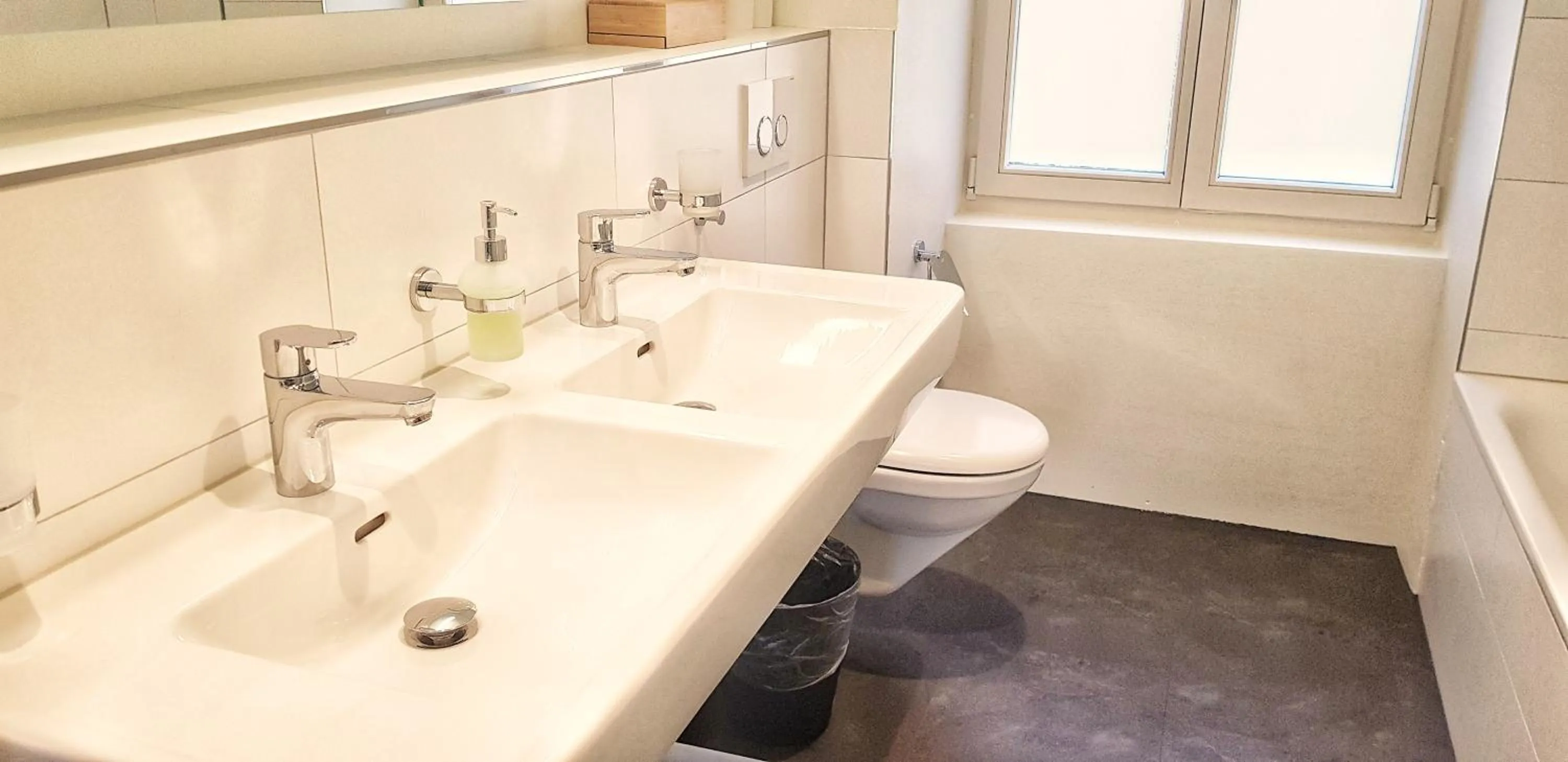 Shower in Easy-Living Apartments Lindenstrasse 21