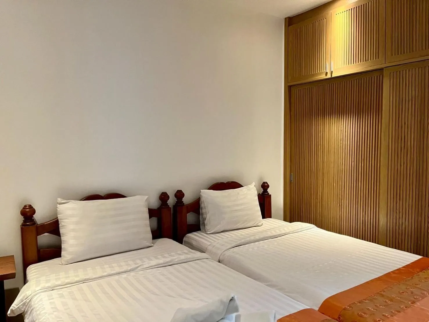 Bed in Grand Kamala Falls