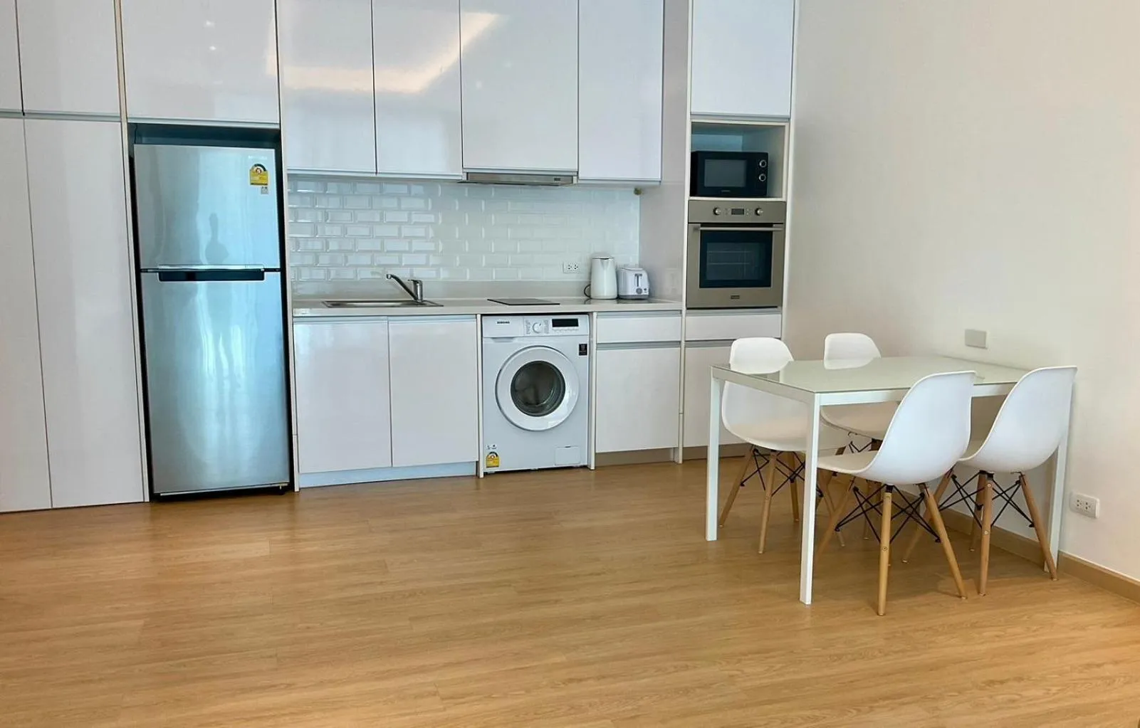 Kitchen or kitchenette in Grand Kamala Falls