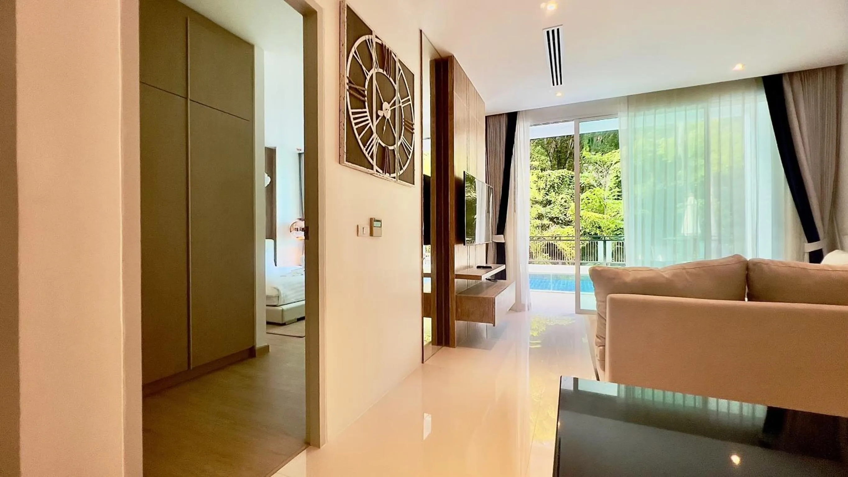 Living room in Grand Kamala Falls