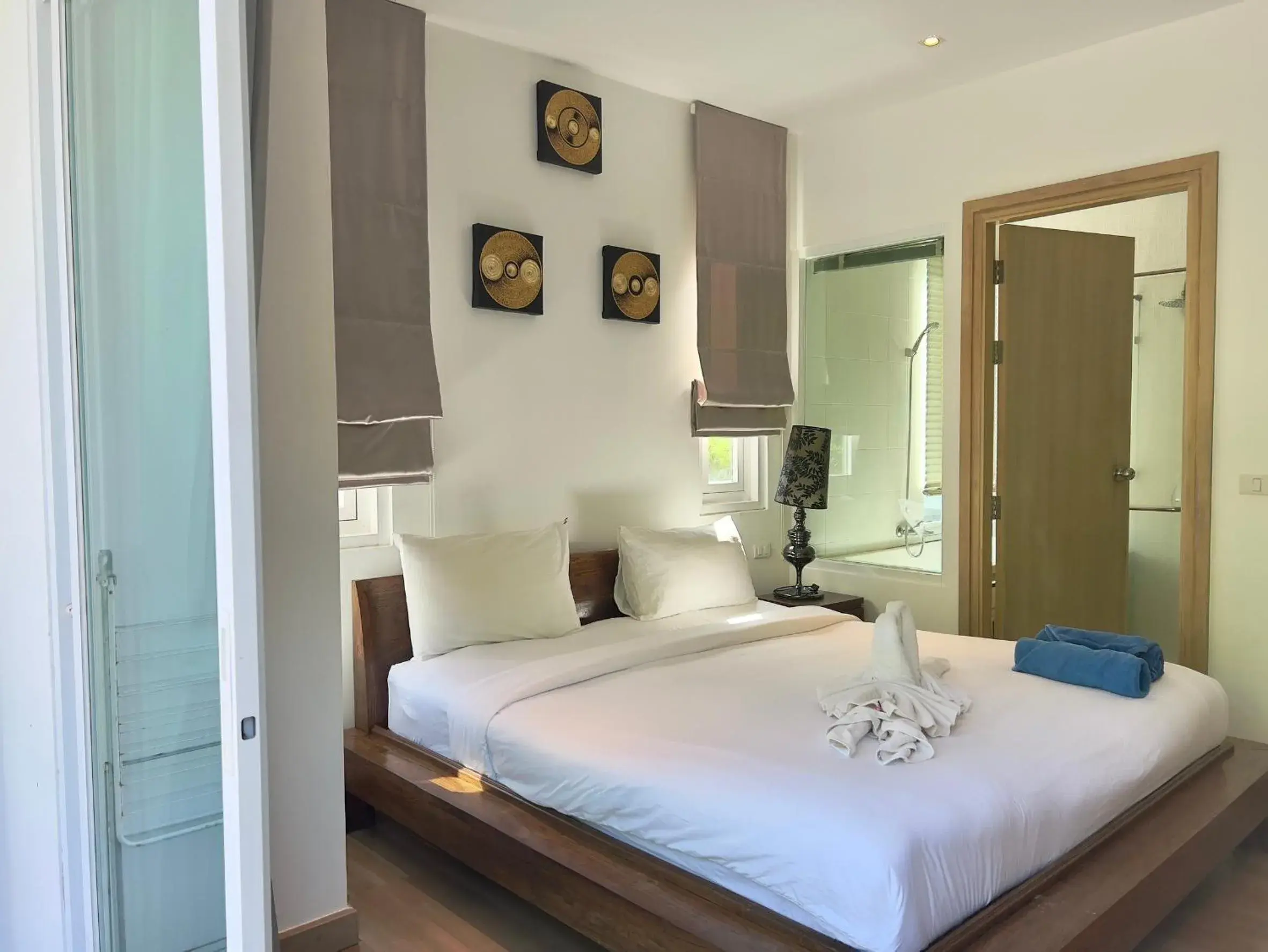 Bed in Grand Kamala Falls Bed in Grand Kamala Falls