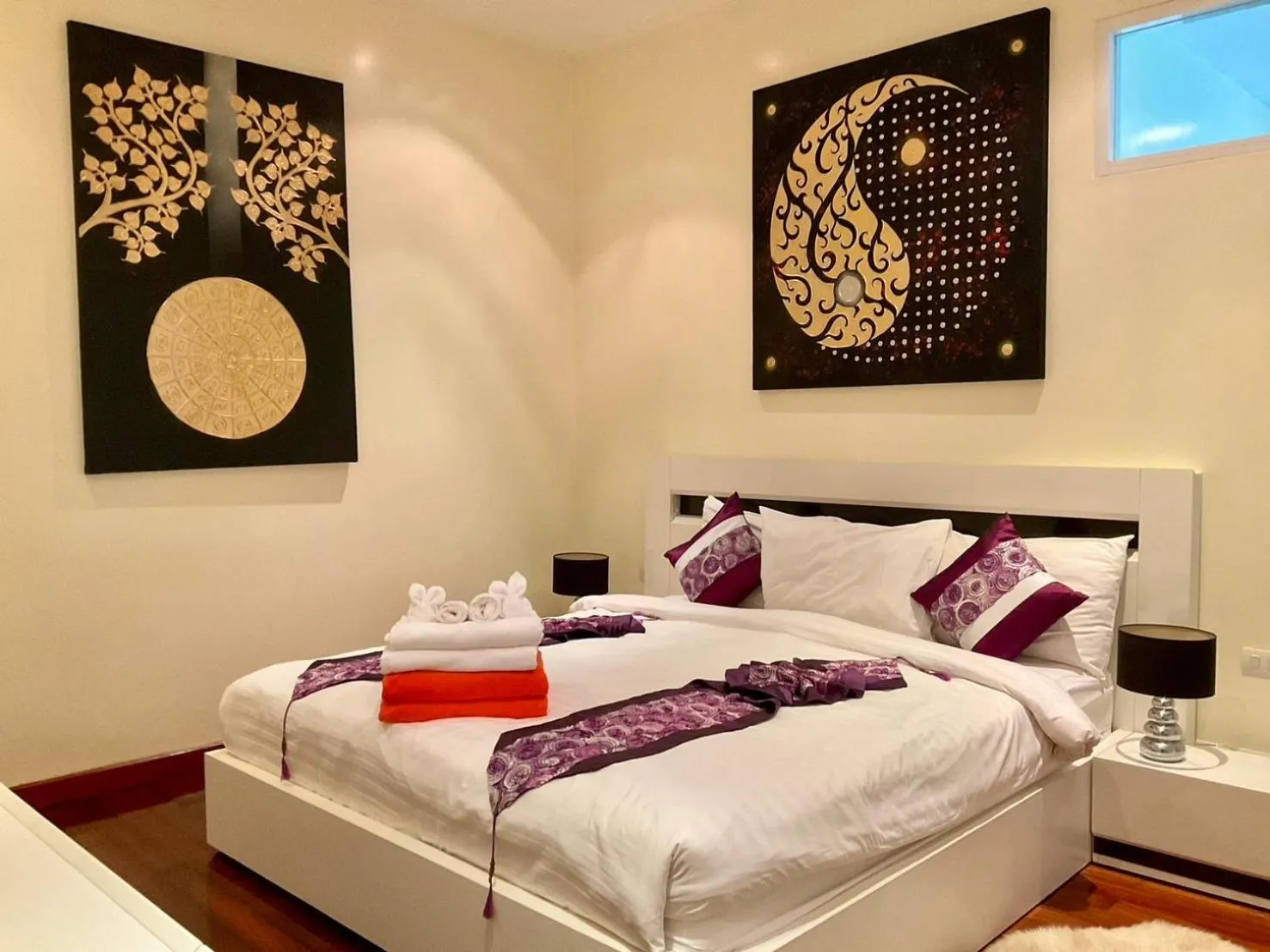 Bedroom, Bed in Grand Kamala Falls