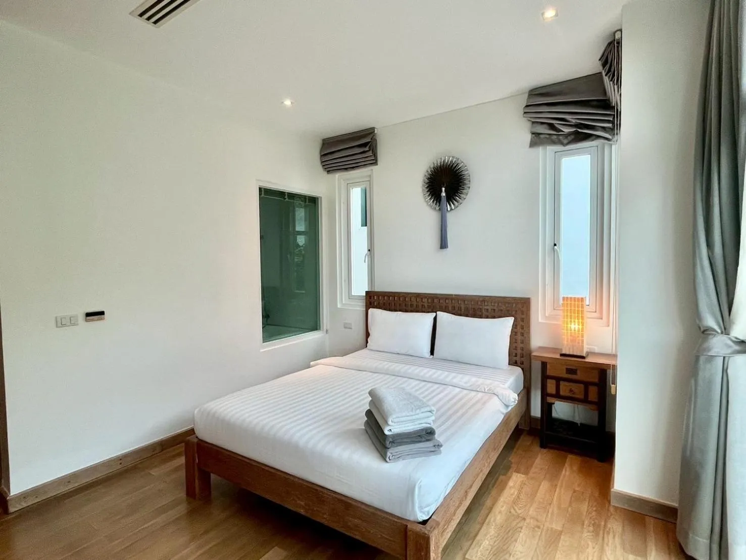 Bed in Grand Kamala Falls