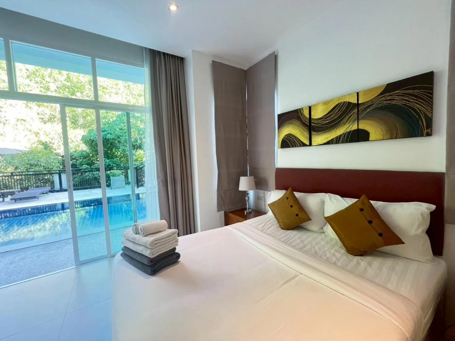 Bedroom, Bed in Grand Kamala Falls