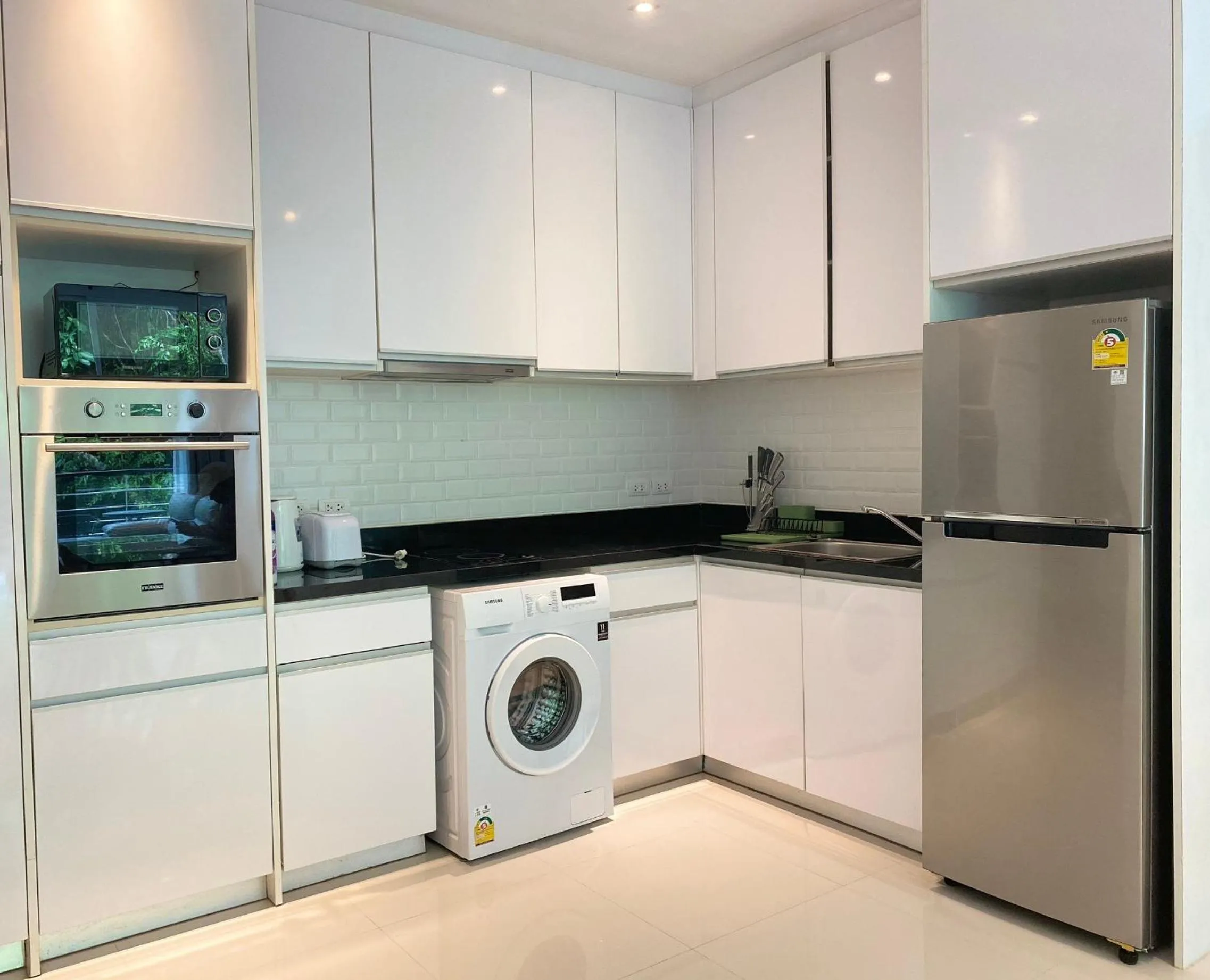 Kitchen or kitchenette in Grand Kamala Falls