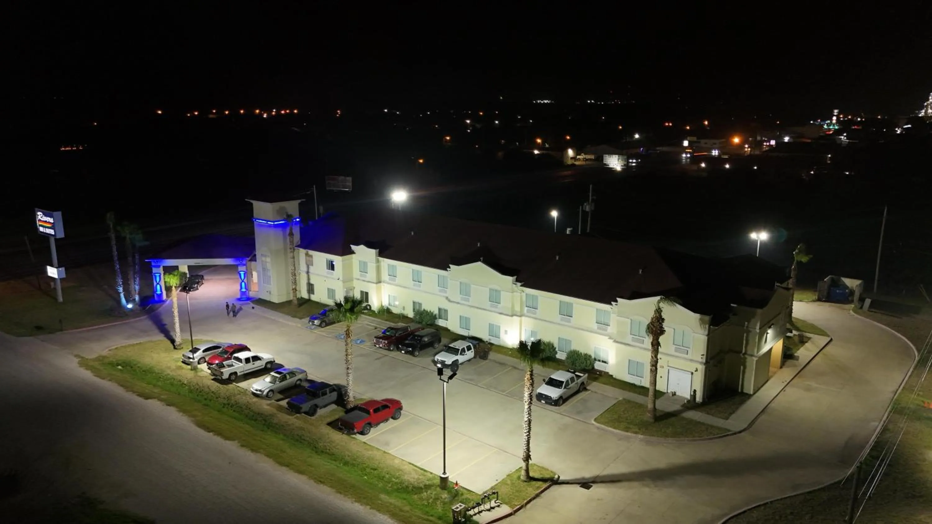 Rivers Inn and Suites