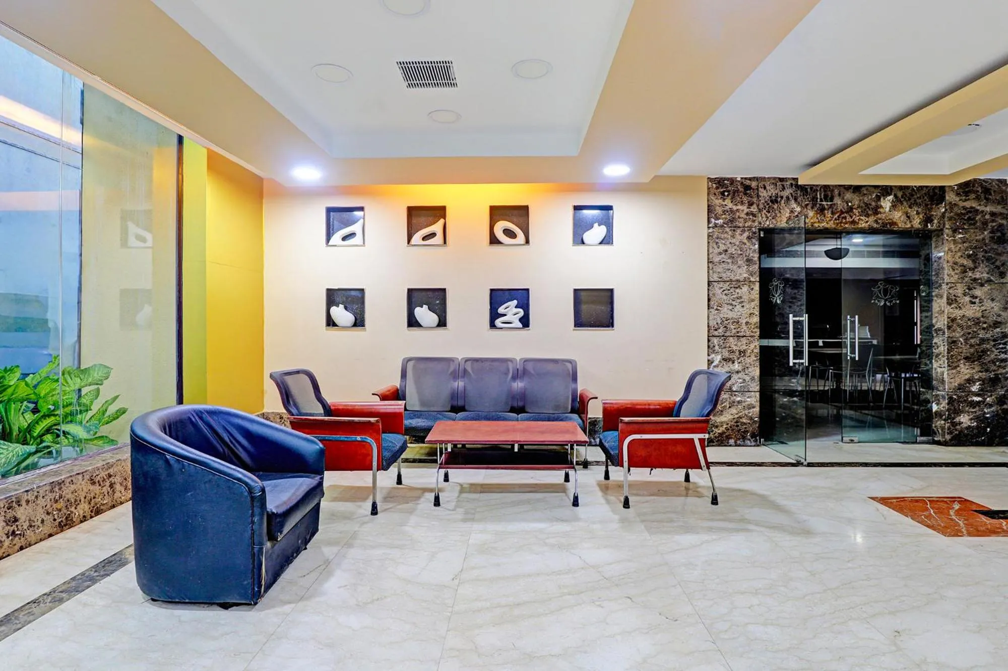 FabHotel The Royal Plaza - Koyambedu