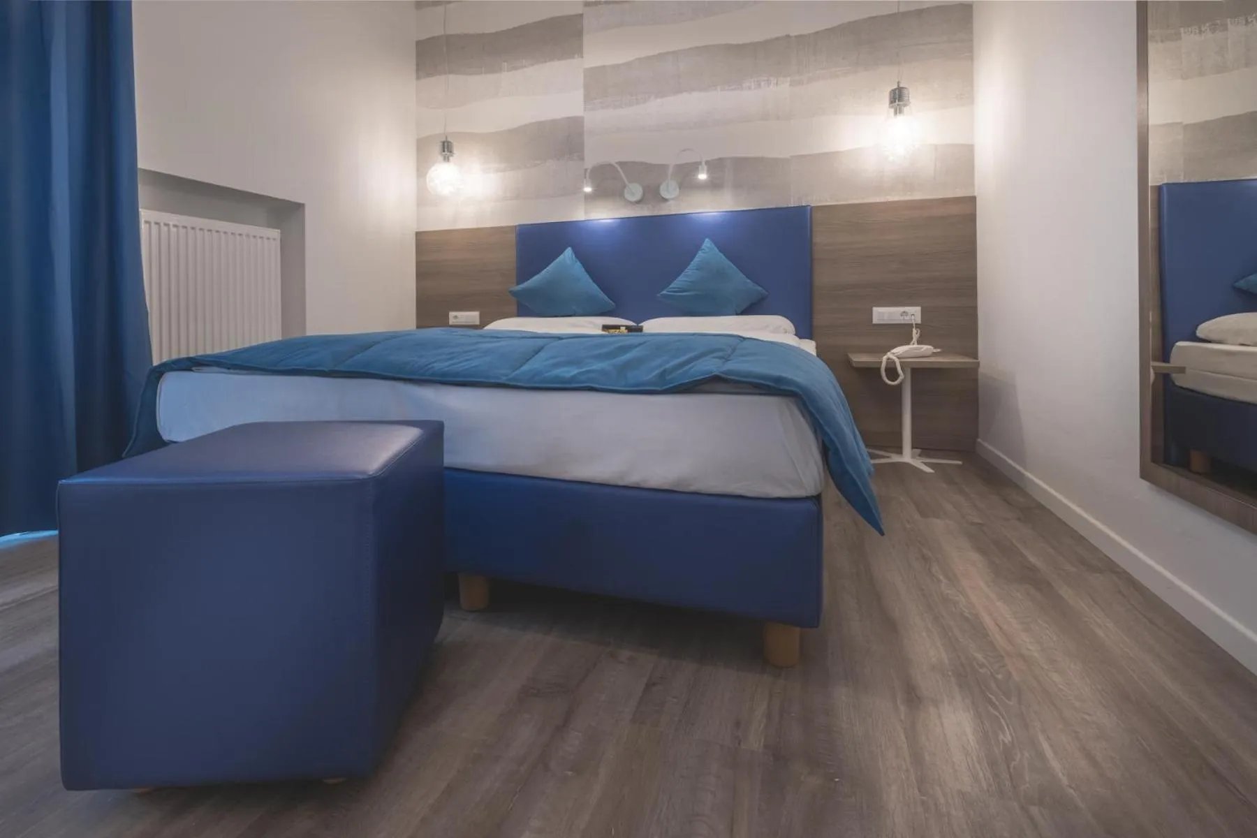 Bed in SCHLOSSHOF SÜDTIROL - Hotel & Camping Resort