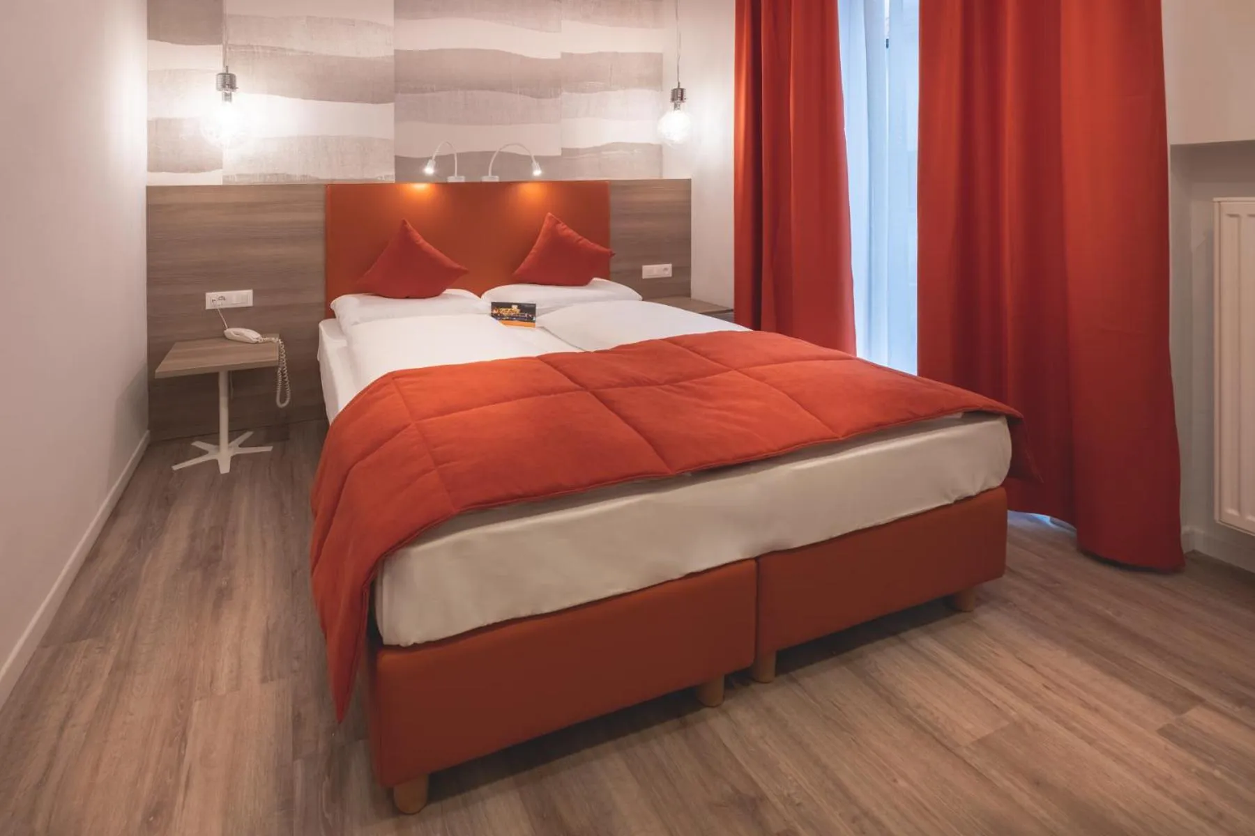 Bed in SCHLOSSHOF SÜDTIROL - Hotel & Camping Resort