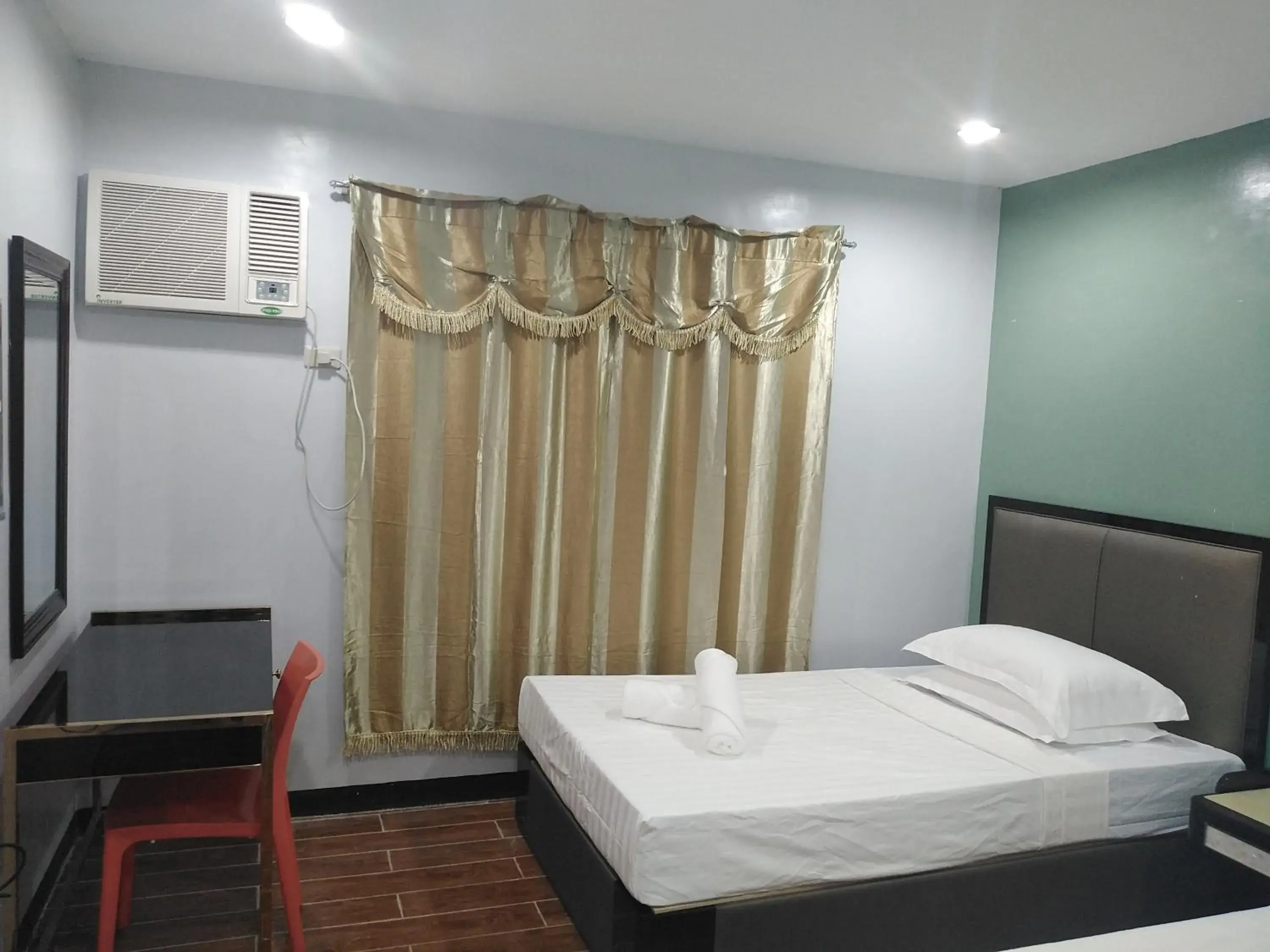 Deluxe Twin Room - single occupancy in Asia Jem Hotel - BAYAWAN Deluxe Twin Room - single occupancy in Asia Jem Hotel - BAYAWAN