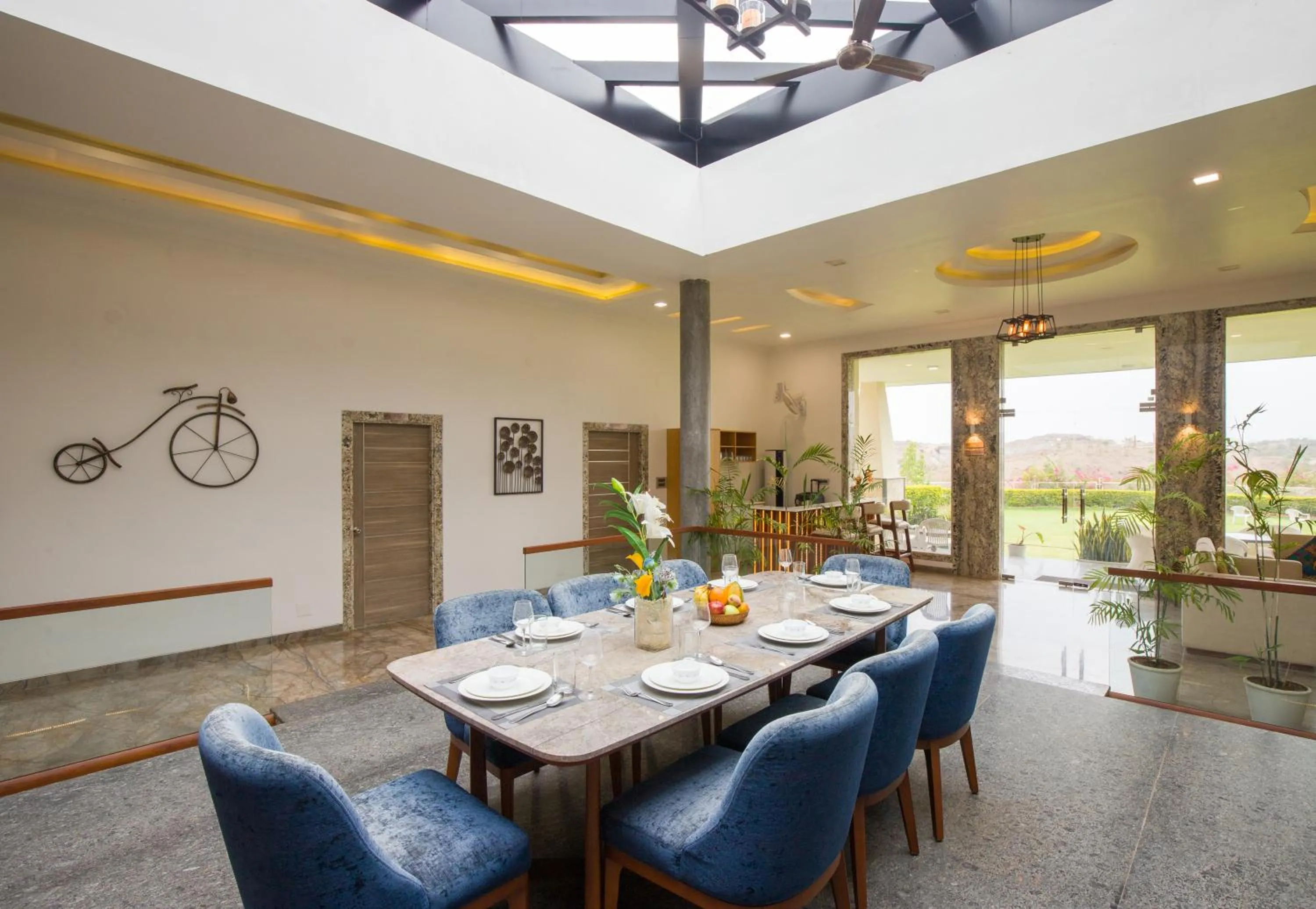 Living room in ELIVAAS Shourya Celesta Luxe 3BHK Villa with Pvt Pool, Udaipur