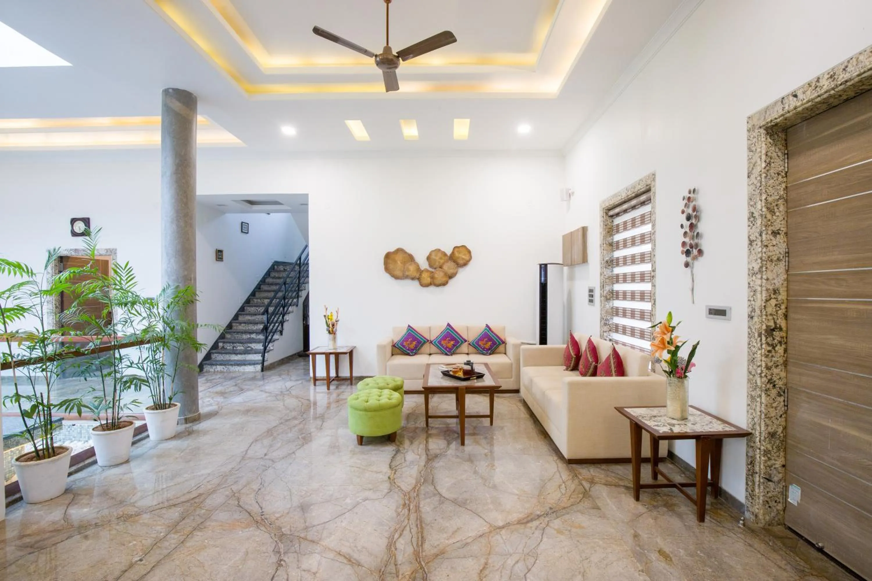 Living room in ELIVAAS Shourya Celesta Luxe 3BHK Villa with Pvt Pool, Udaipur