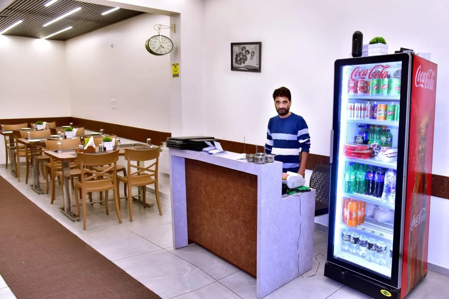 Restaurant/places to eat in Hotel Wing Orbit