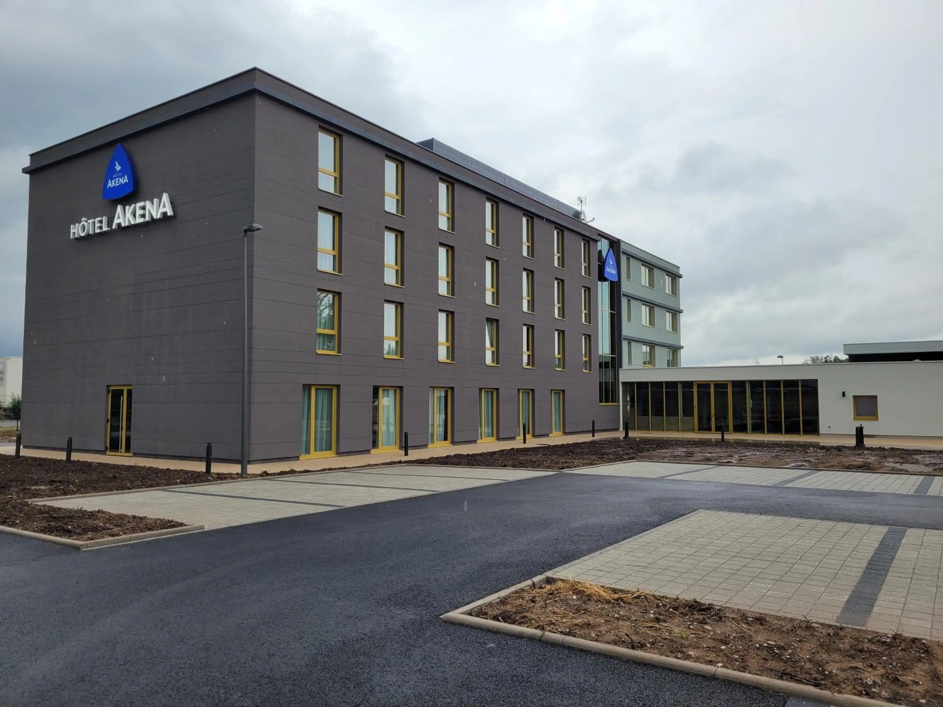 Property building in Hôtel AKENA Strasbourg - Hoerdt