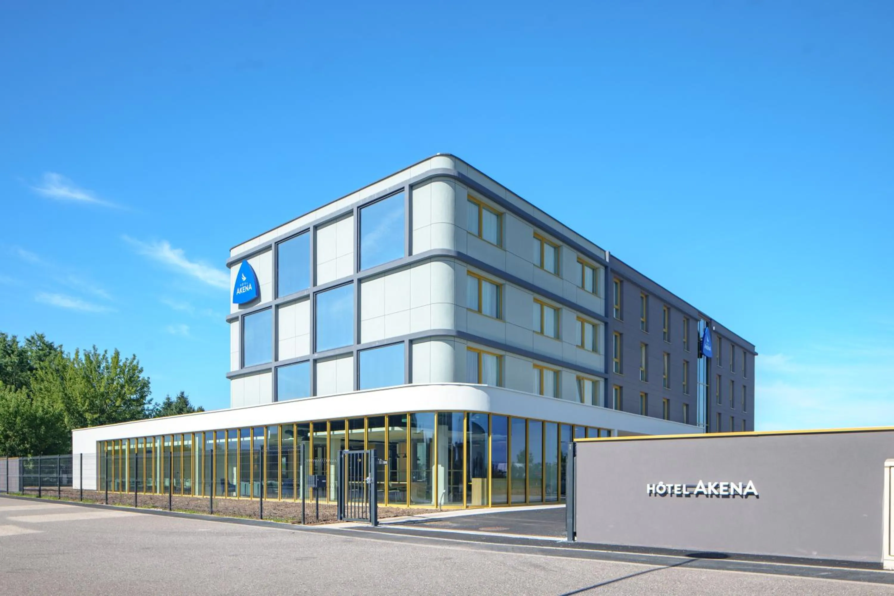 Property building in Hôtel AKENA Strasbourg - Hoerdt