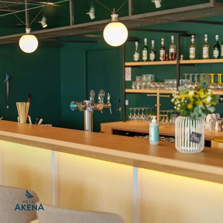 Lounge or bar in Hôtel AKENA Strasbourg - Hoerdt