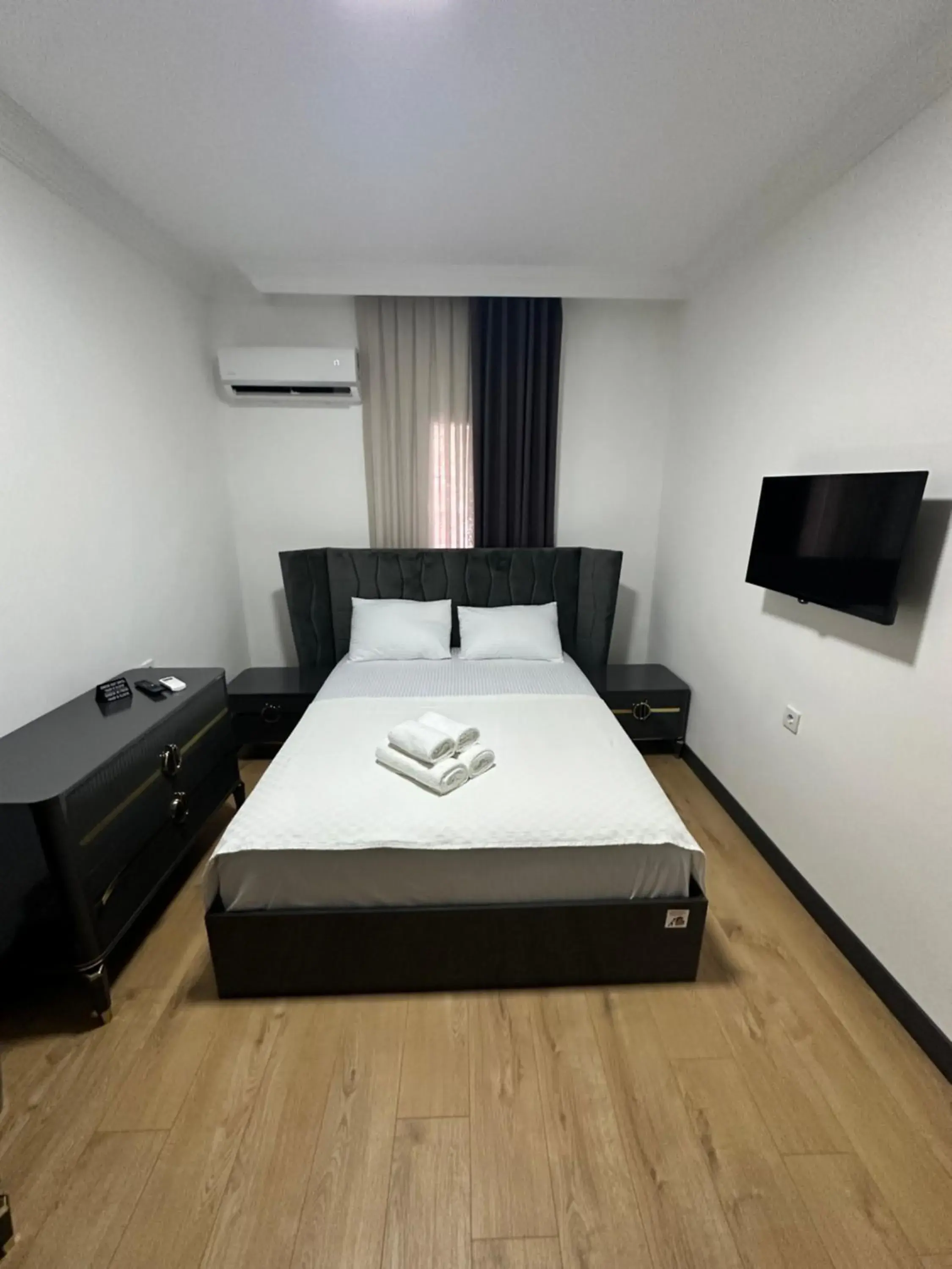 Photo of the whole room, Bed in Davidson Boutique Hotel Photo of the whole room, Bed in Davidson Boutique Hotel