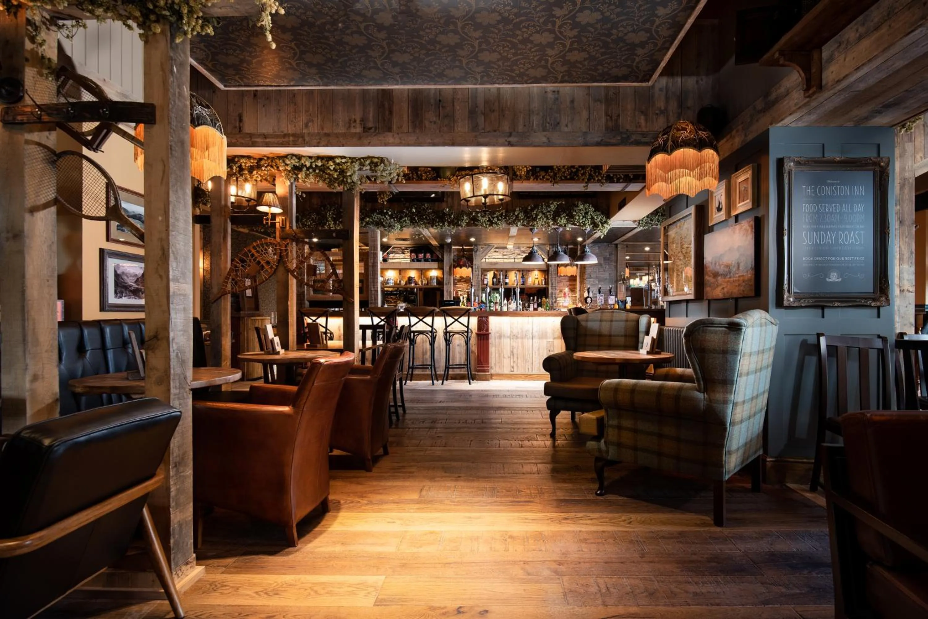 Lounge or bar in The Coniston Inn - The Inn Collection Group
