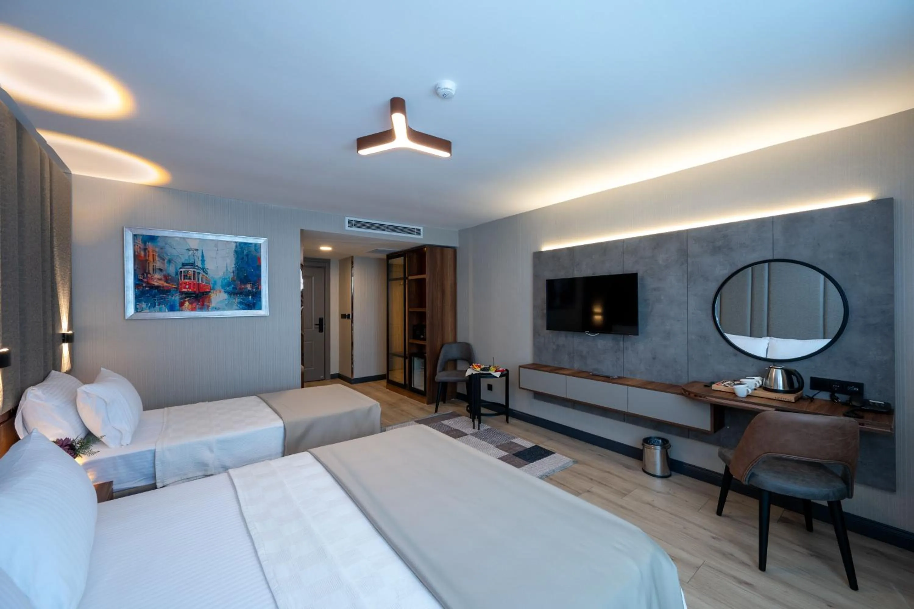 Photo of the whole room, Bed in Vess Hotel