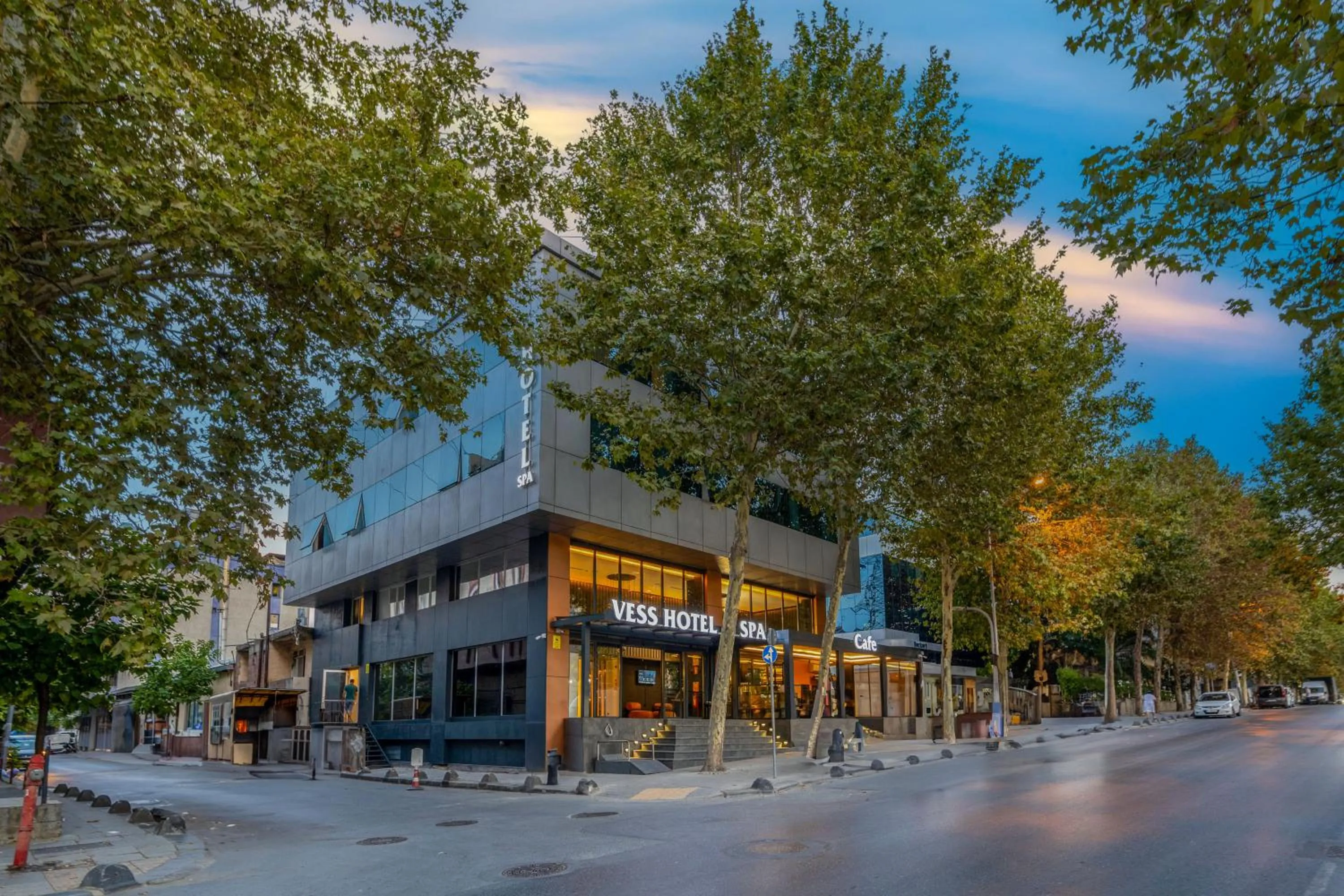 Property building in Vess Hotel