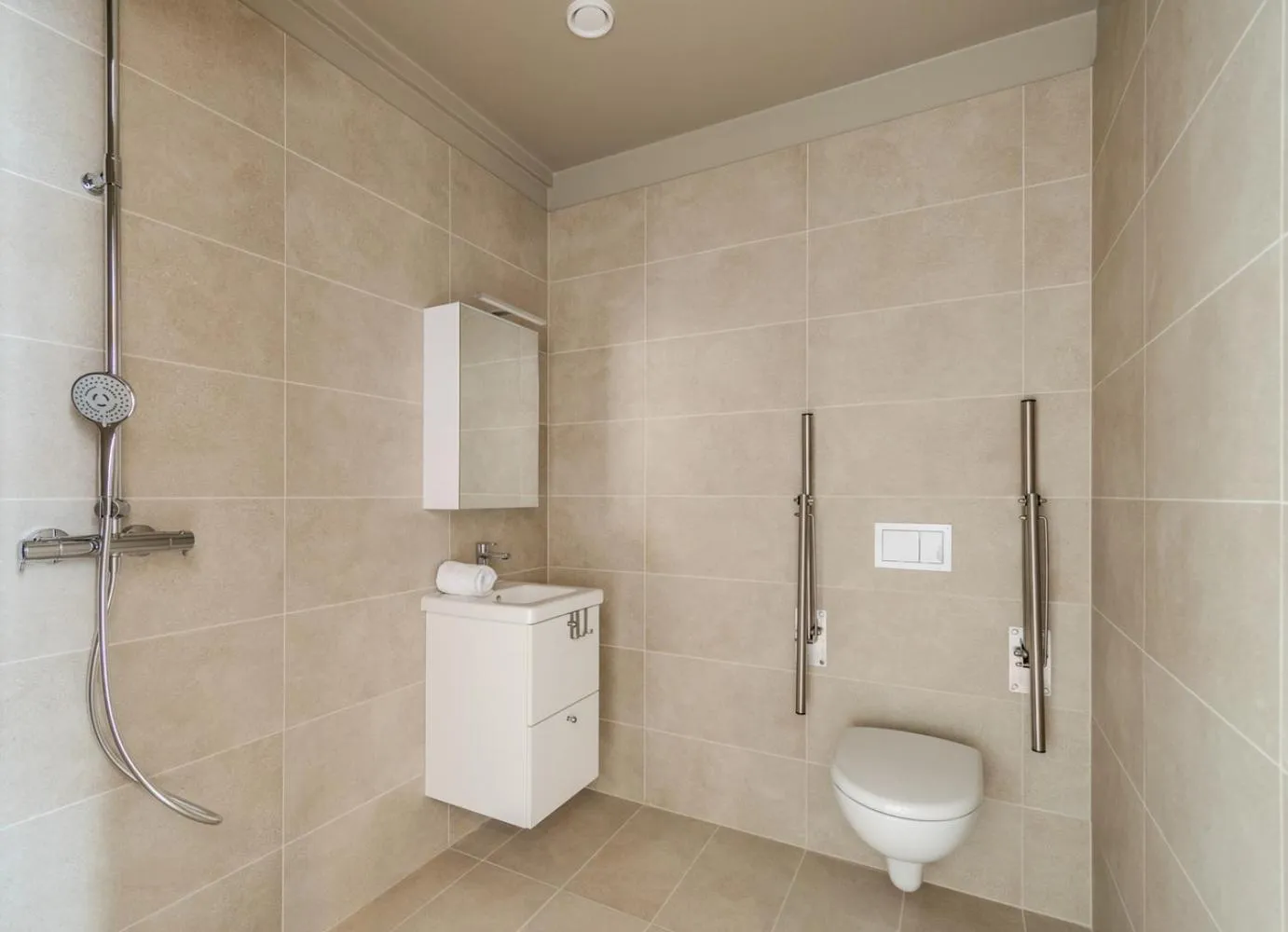 Shower in Frost Apartments by Heimaleiga