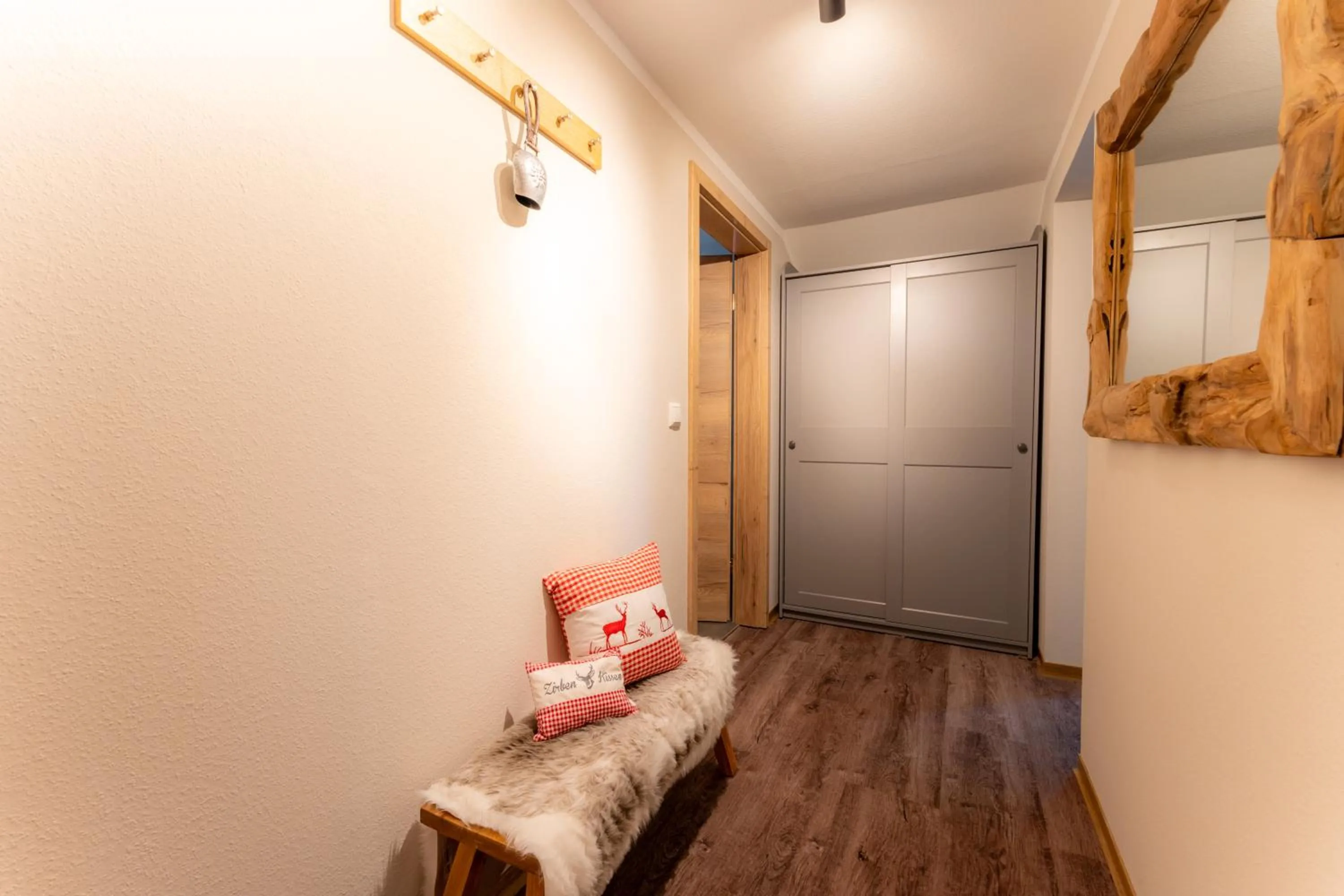wardrobe, Bed in Gasthof Neuhaus