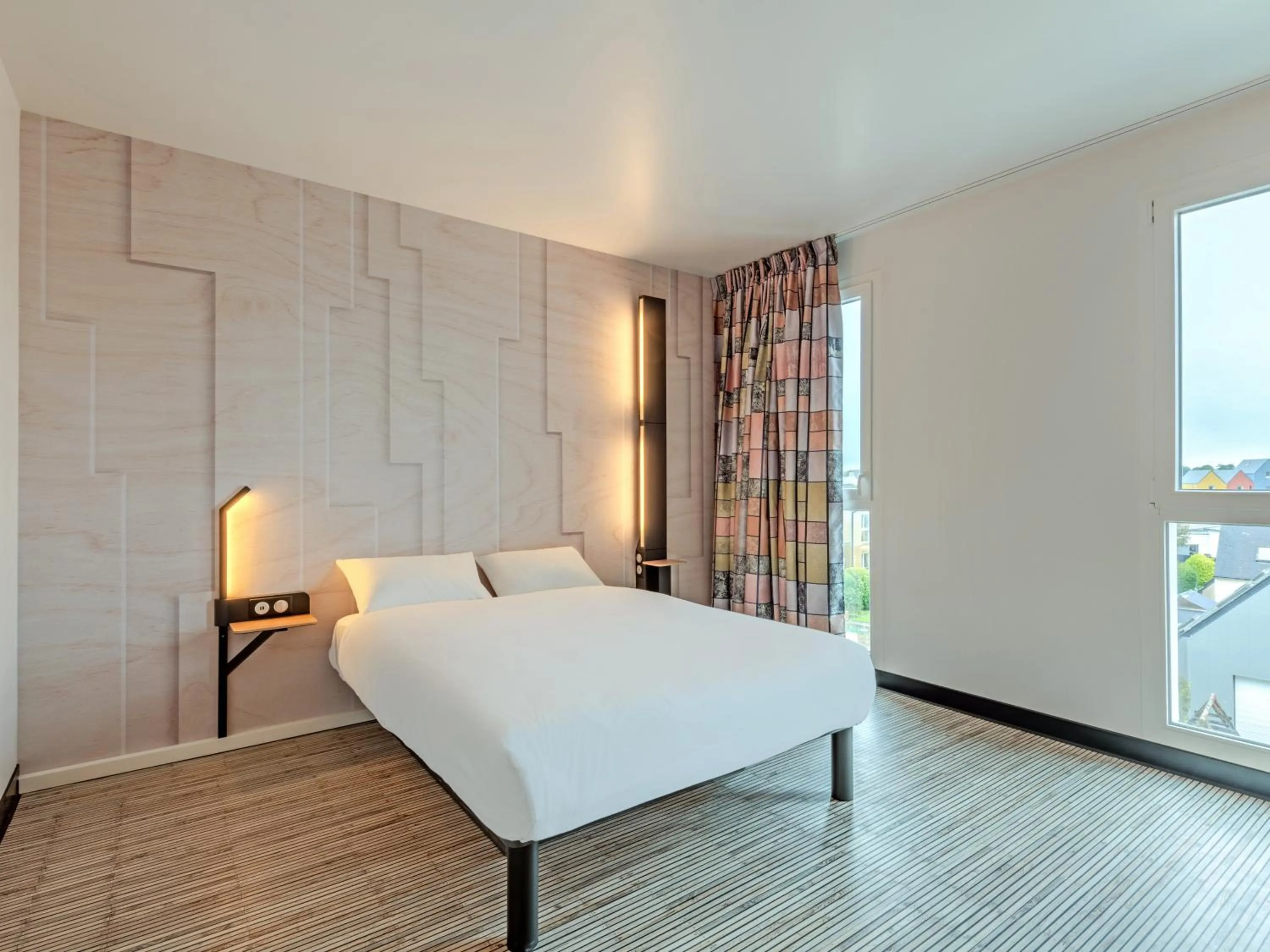 acessibility, Bed in B&B HOTEL Brest Porte de Gouesnou