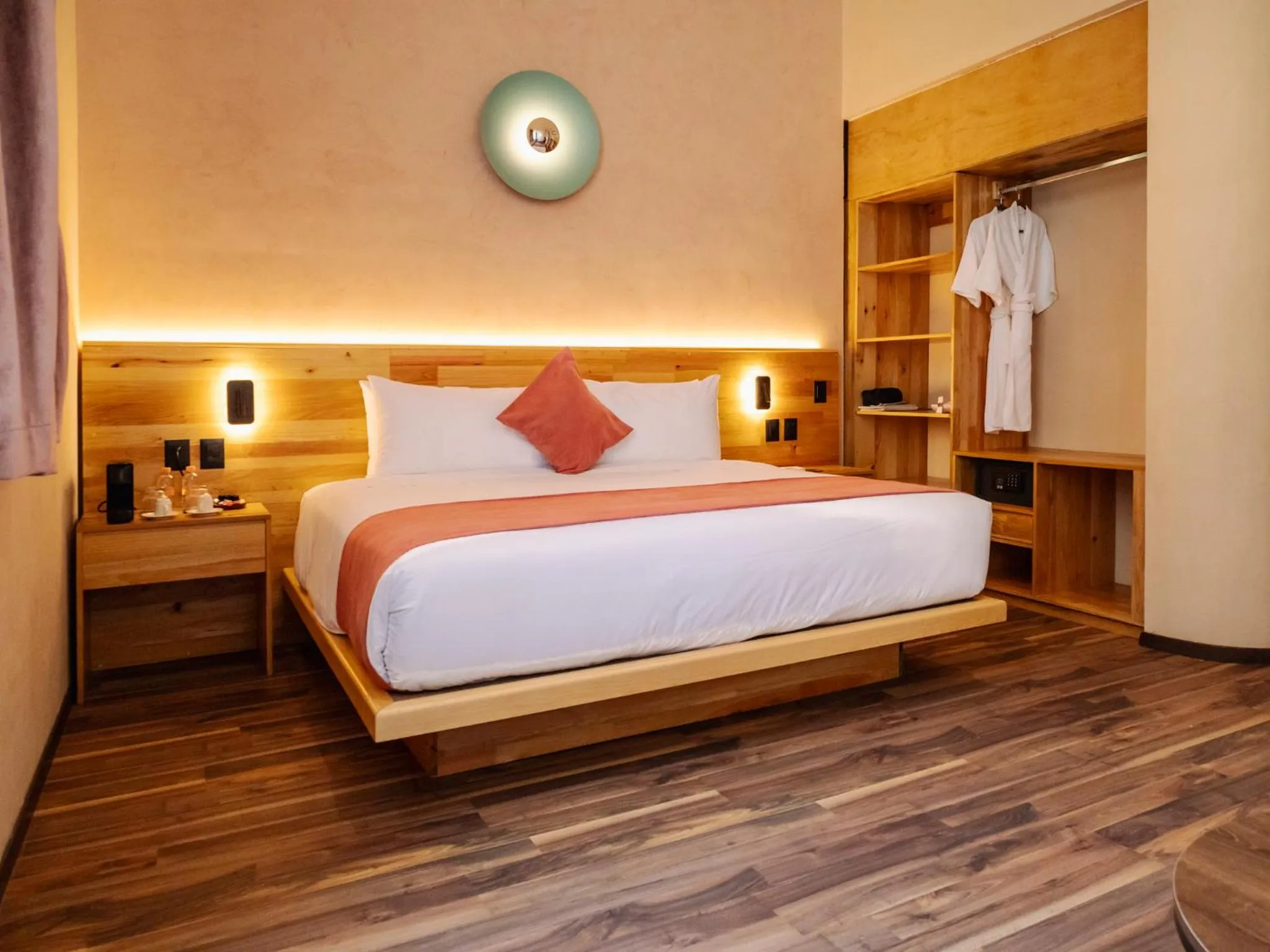 Photo of the whole room, Bed in Sauvé Casa Boutique