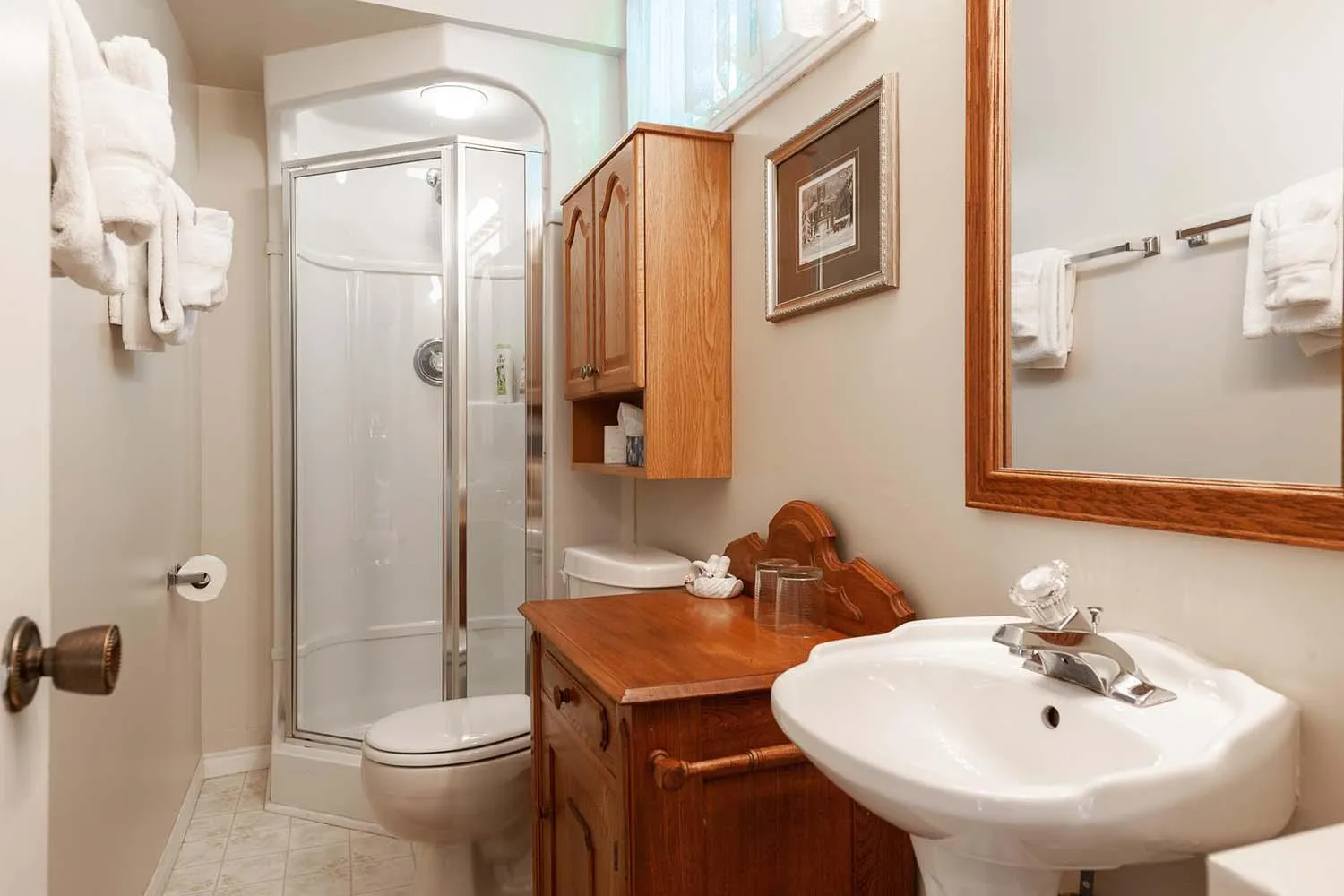 Shower in Stone Maiden Inn