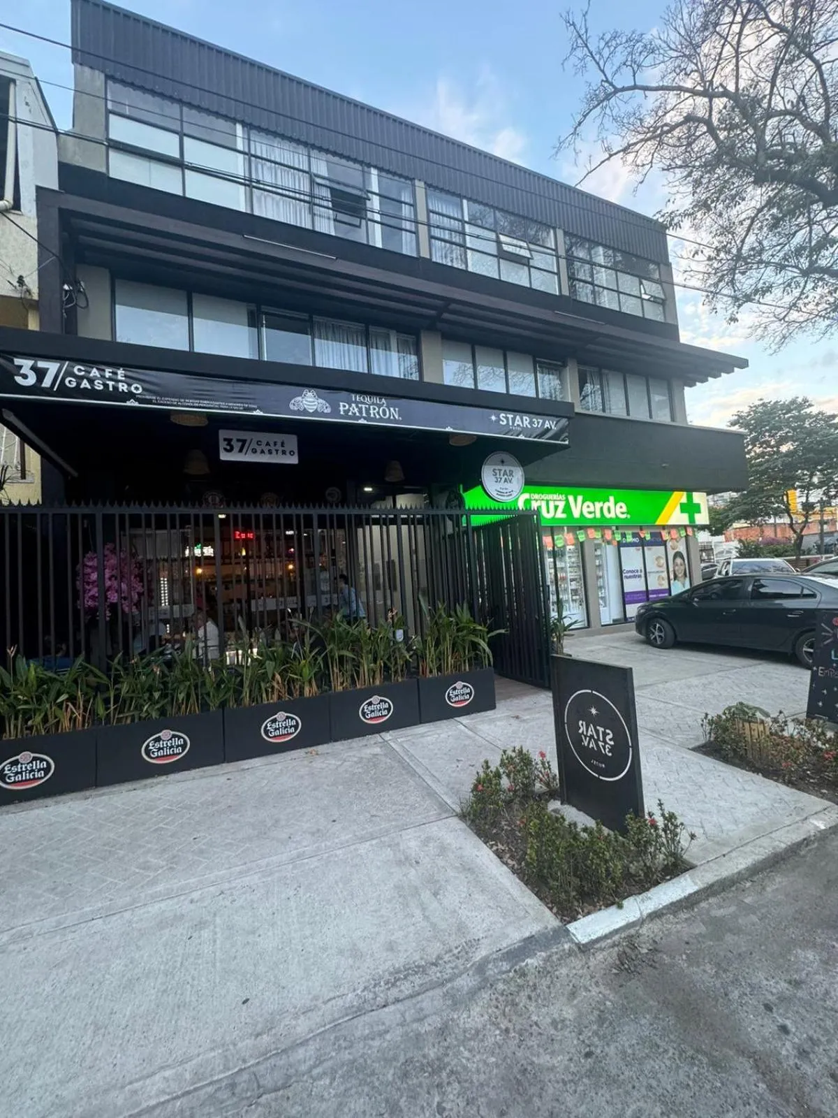 Star AV 37 HOTEL