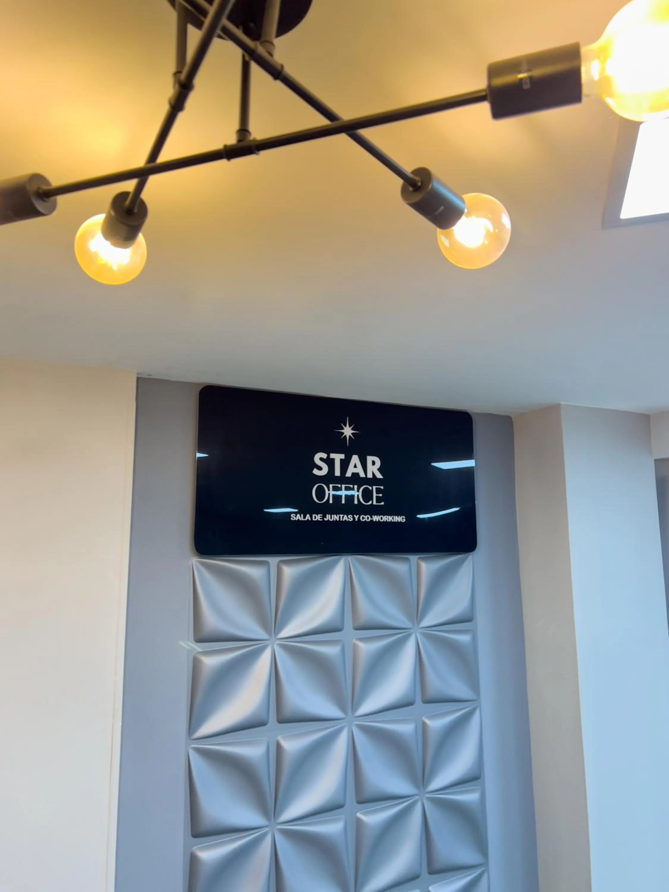 Star AV 37 HOTEL