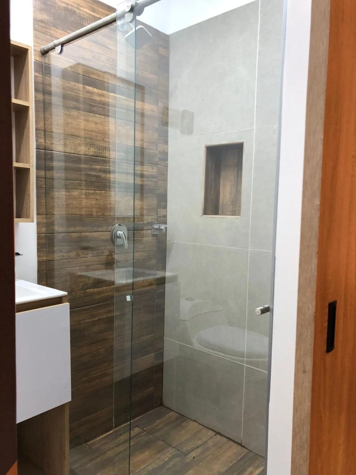 Shower in Star AV 37 HOTEL