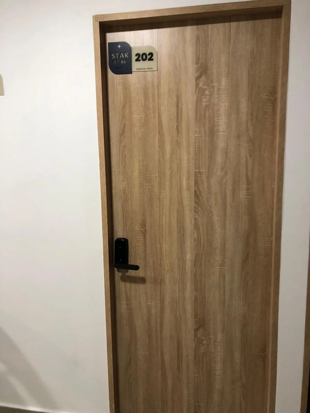 wardrobe in Star AV 37 HOTEL