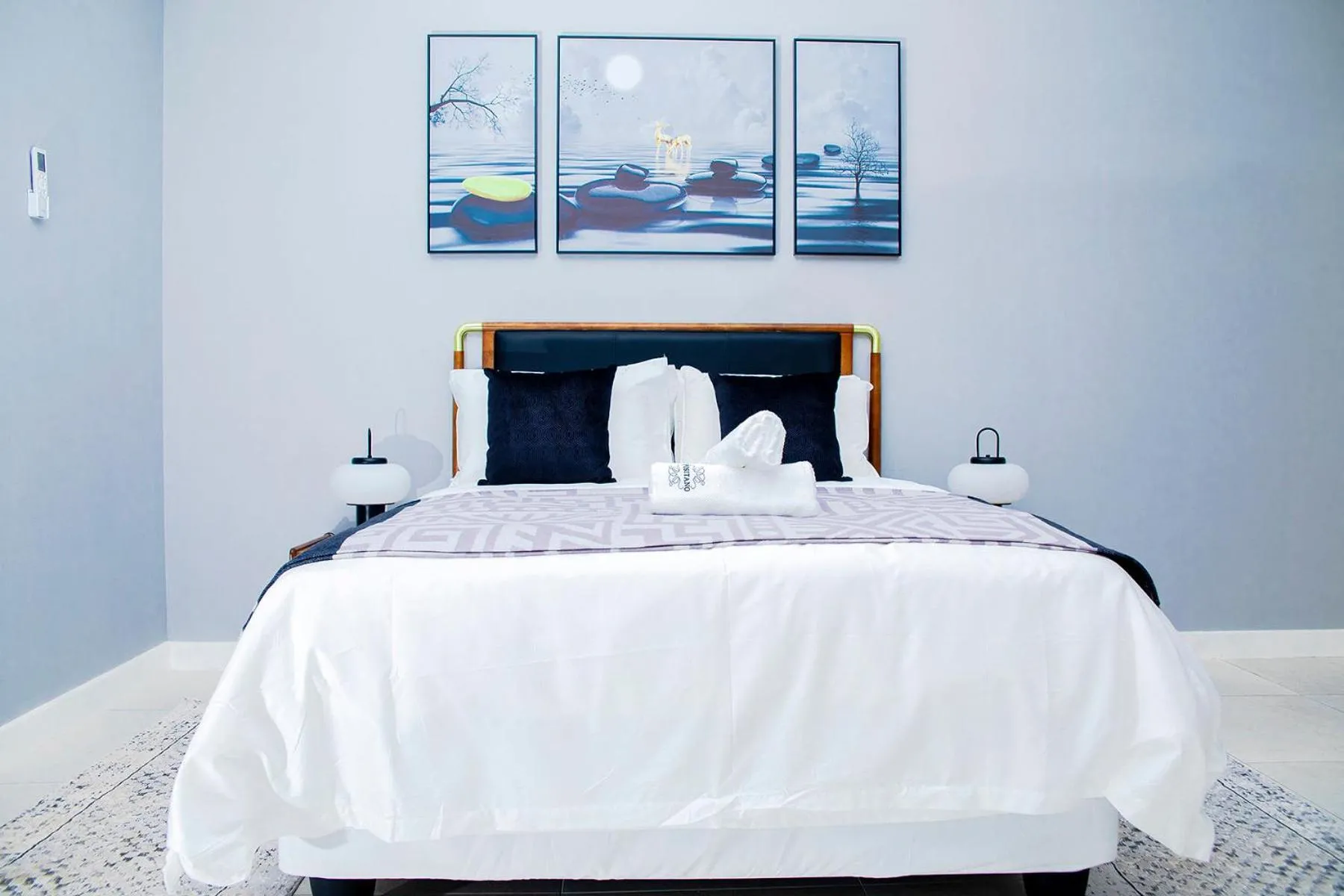 Bed in Positano Boutique Hotel