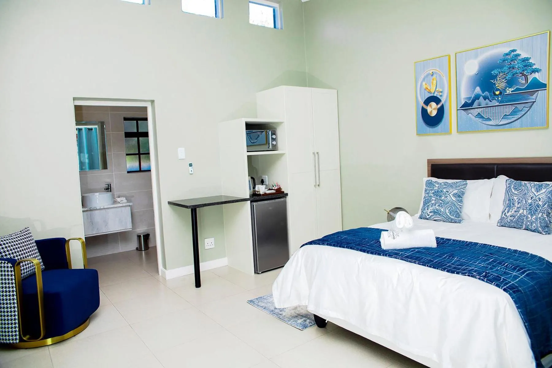 Bed in Positano Boutique Hotel
