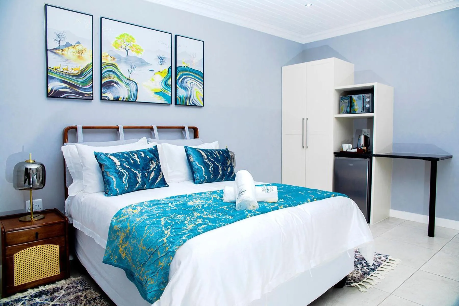 Bed in Positano Boutique Hotel