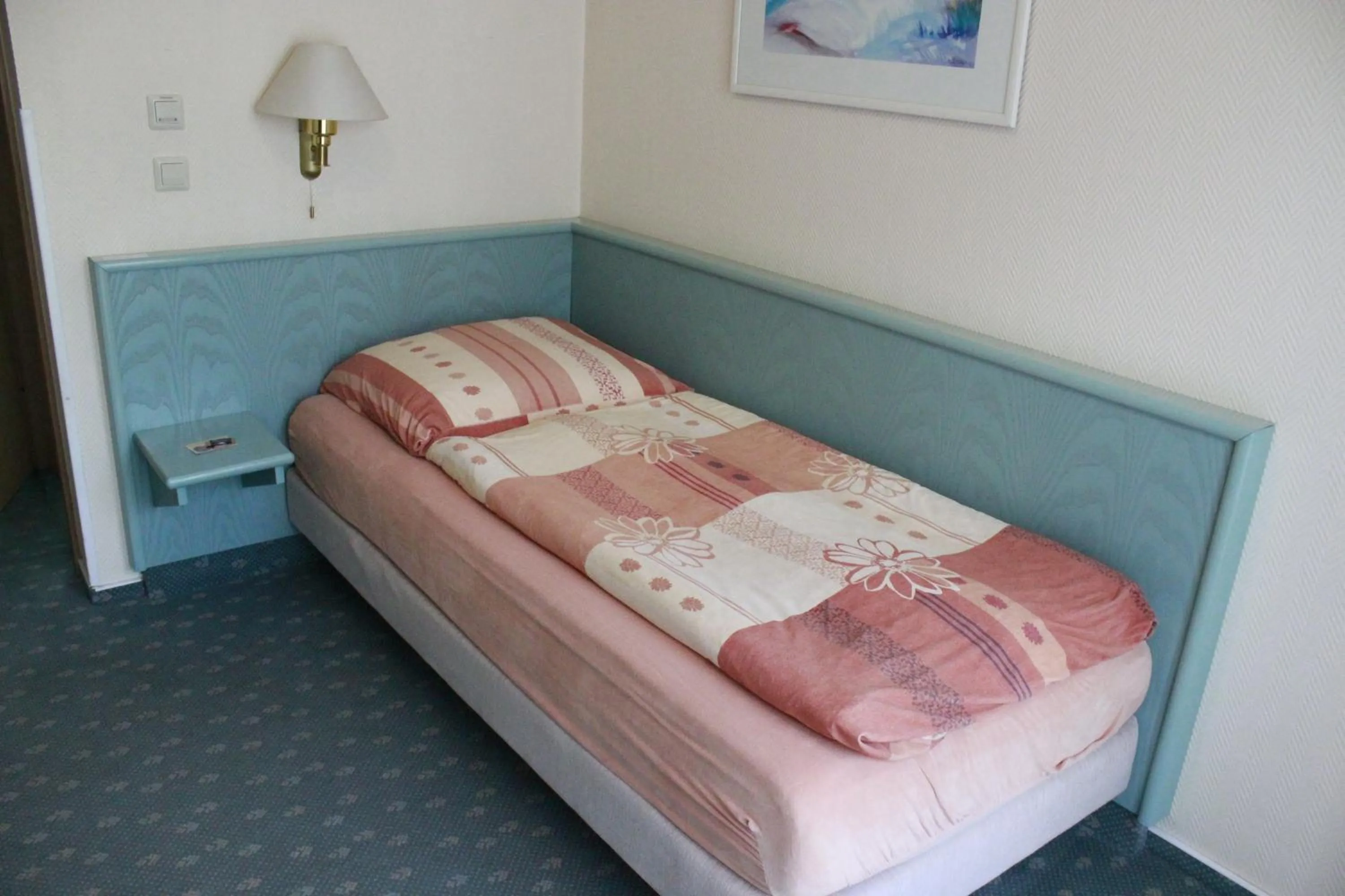 Bed in Hotel Grüner Baum